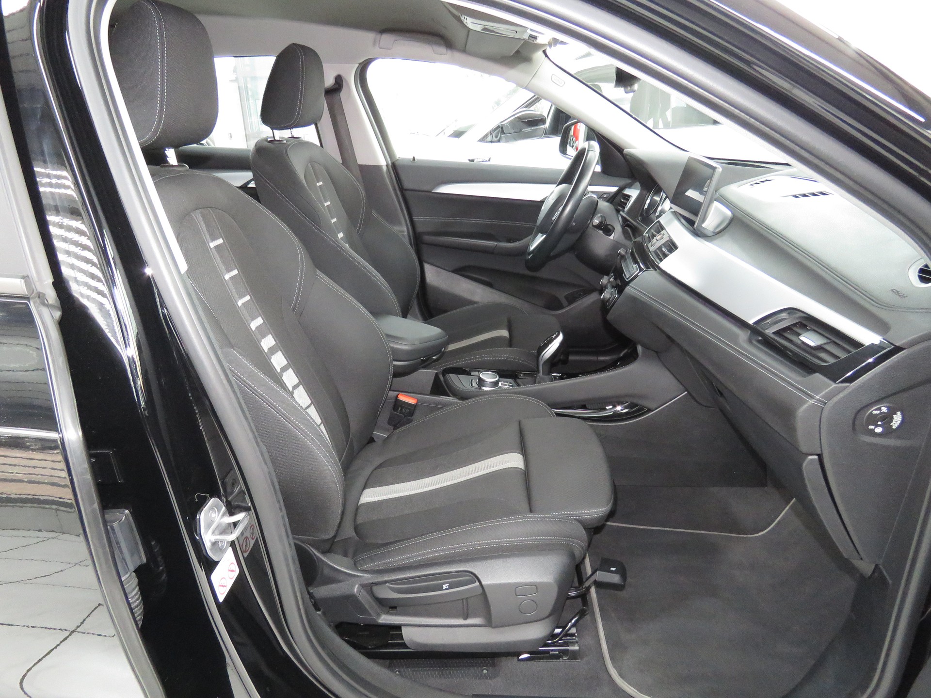 BMW X2 xDrive 20d Steptronic (Automat)-image-12