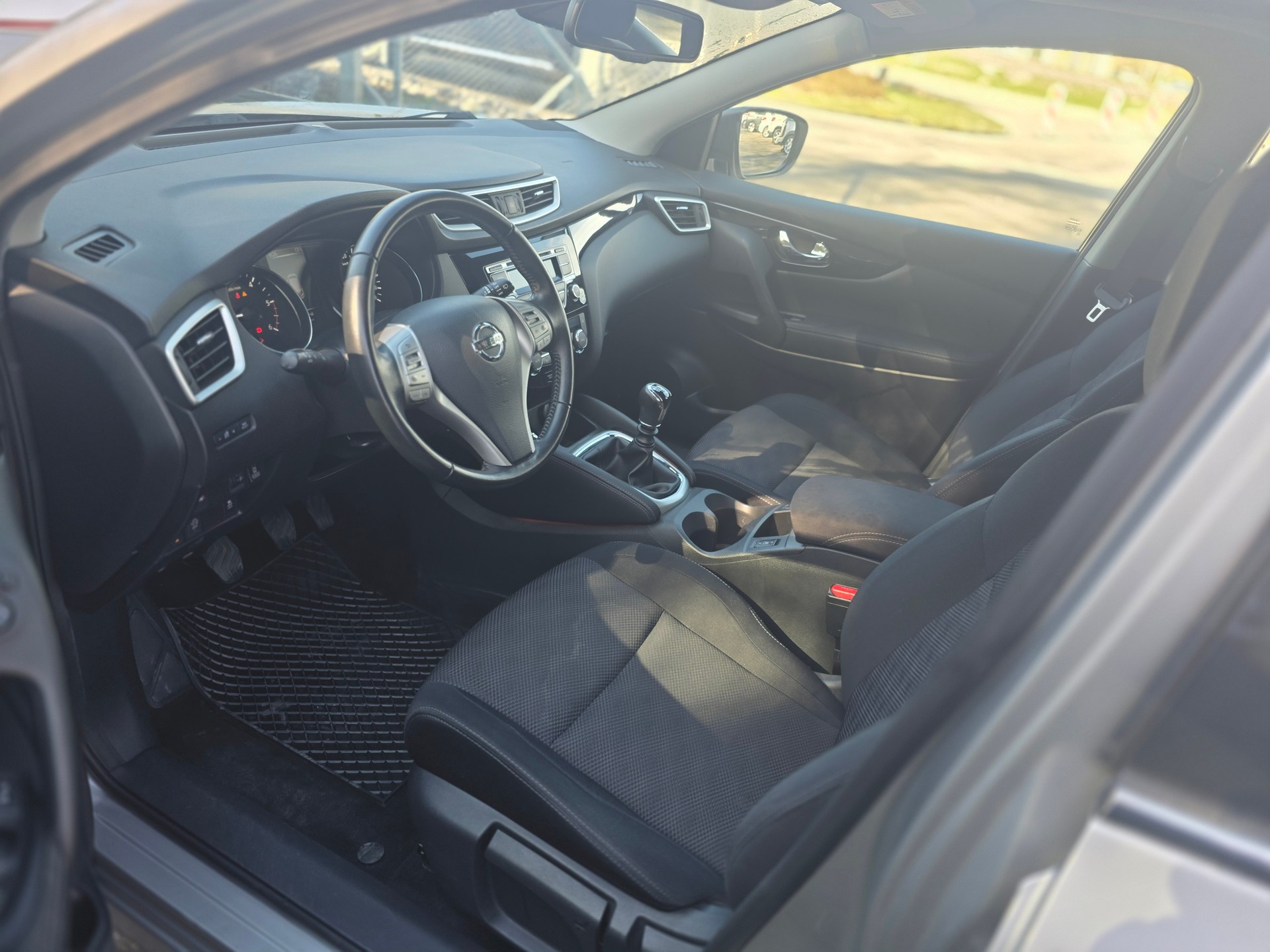 NISSAN Qashqai 1.6 dCi acenta ALL-MODE 4x4-image-6