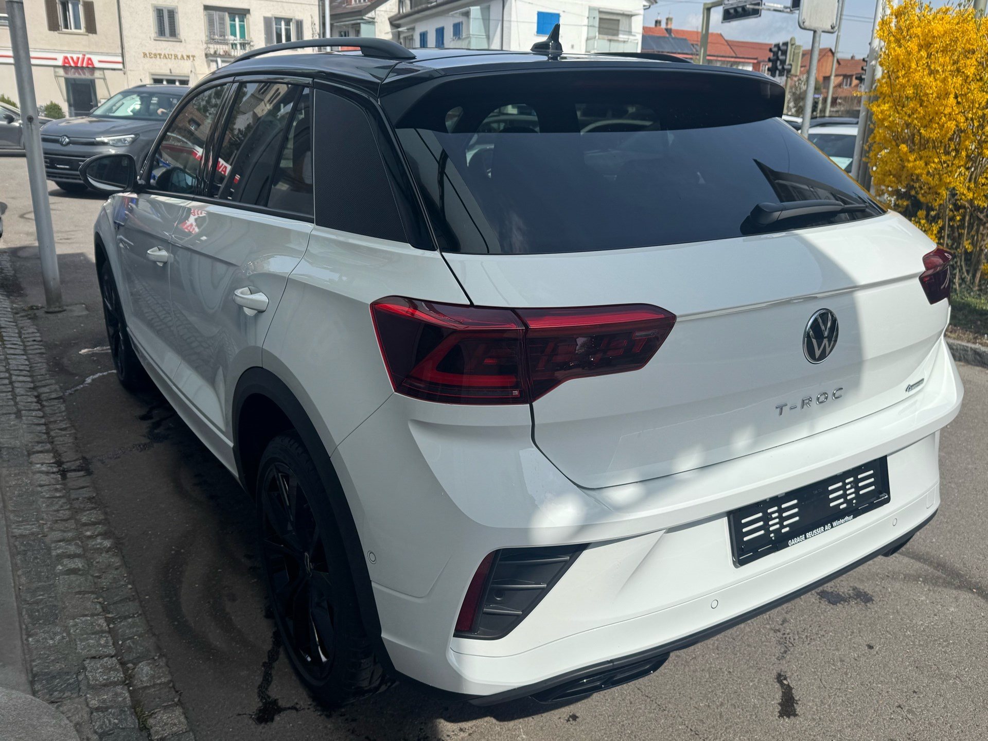 VW T-Roc R-LINE 4MOTION BLACK STYLE *** VOLLAUSSTATTUNG ***-image-5