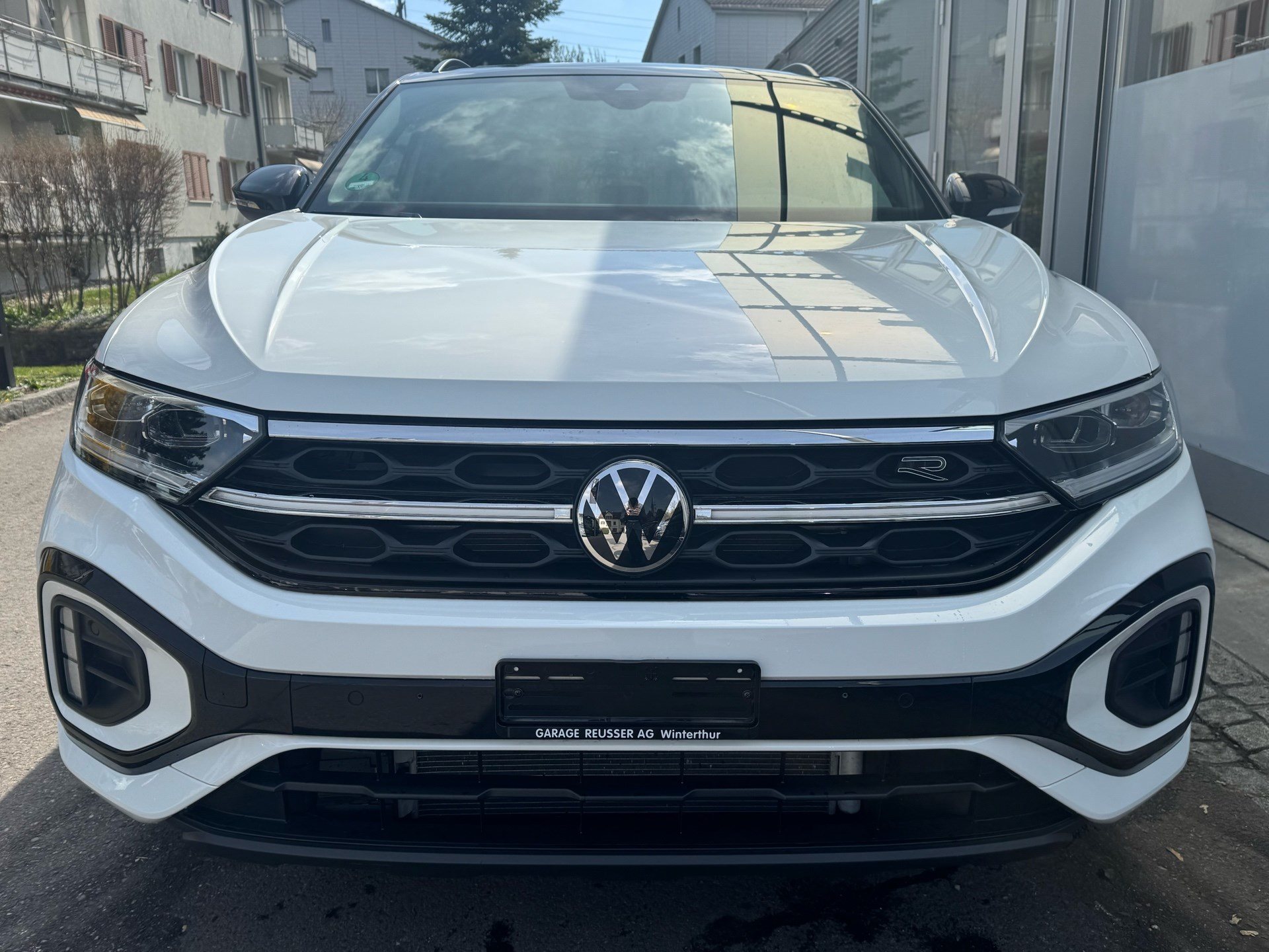 VW T-Roc R-LINE 4MOTION BLACK STYLE *** VOLLAUSSTATTUNG ***-image-1
