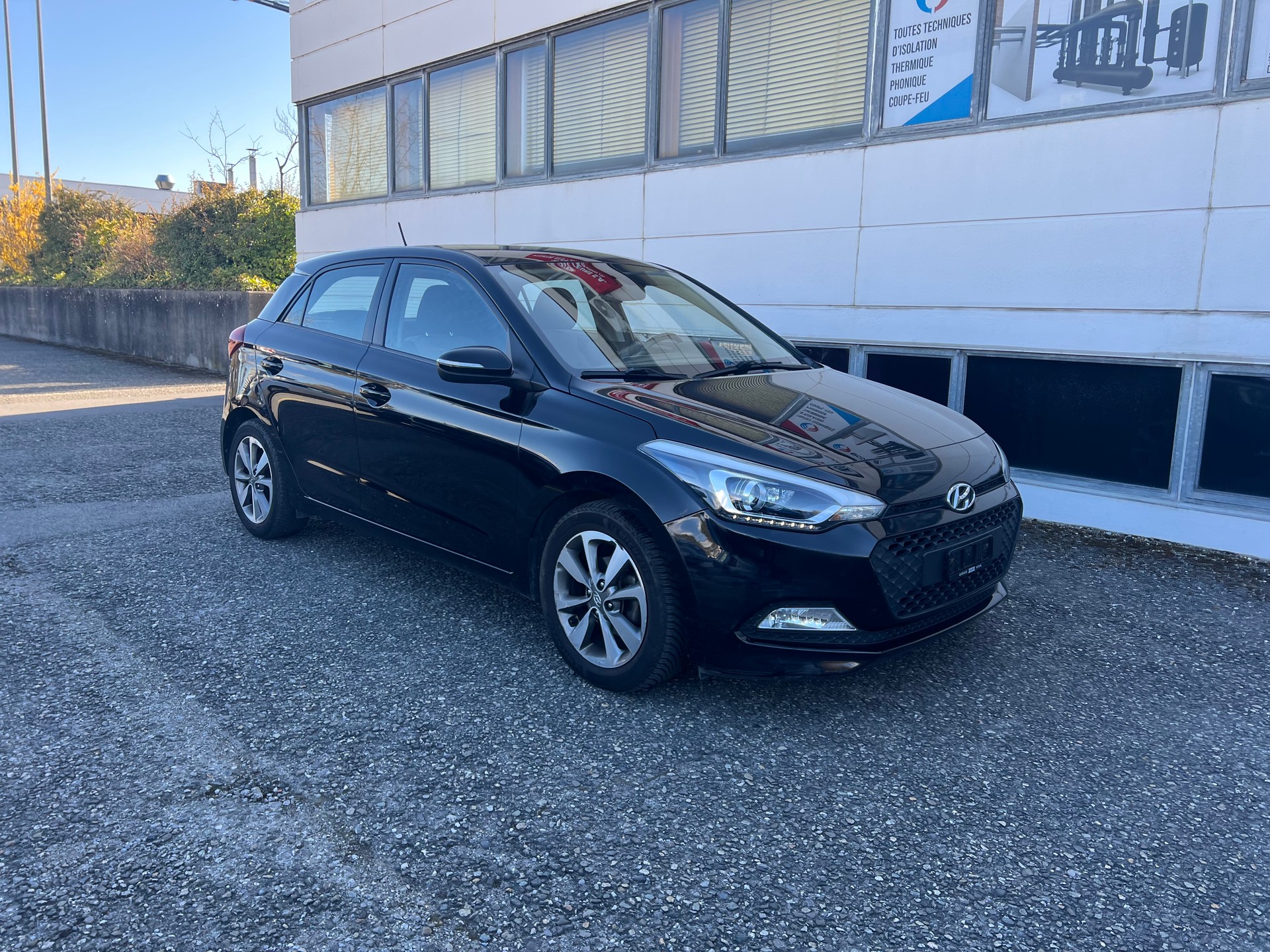 HYUNDAI i20 1.2 Vertex-image-3