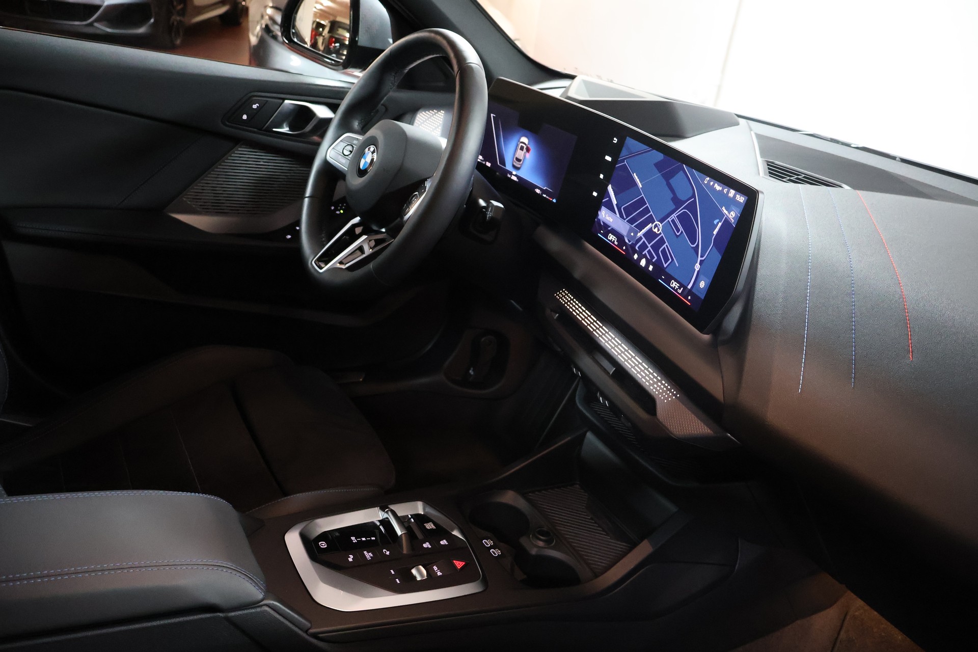 BMW 123 xDrive M Sport Steptronic-image-11