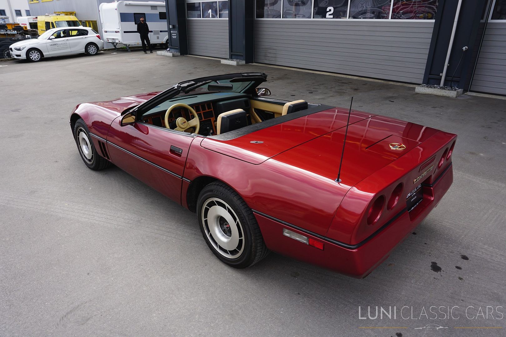 CHEVROLET Corvette C4 5.7 Convertible-showroom-element-3