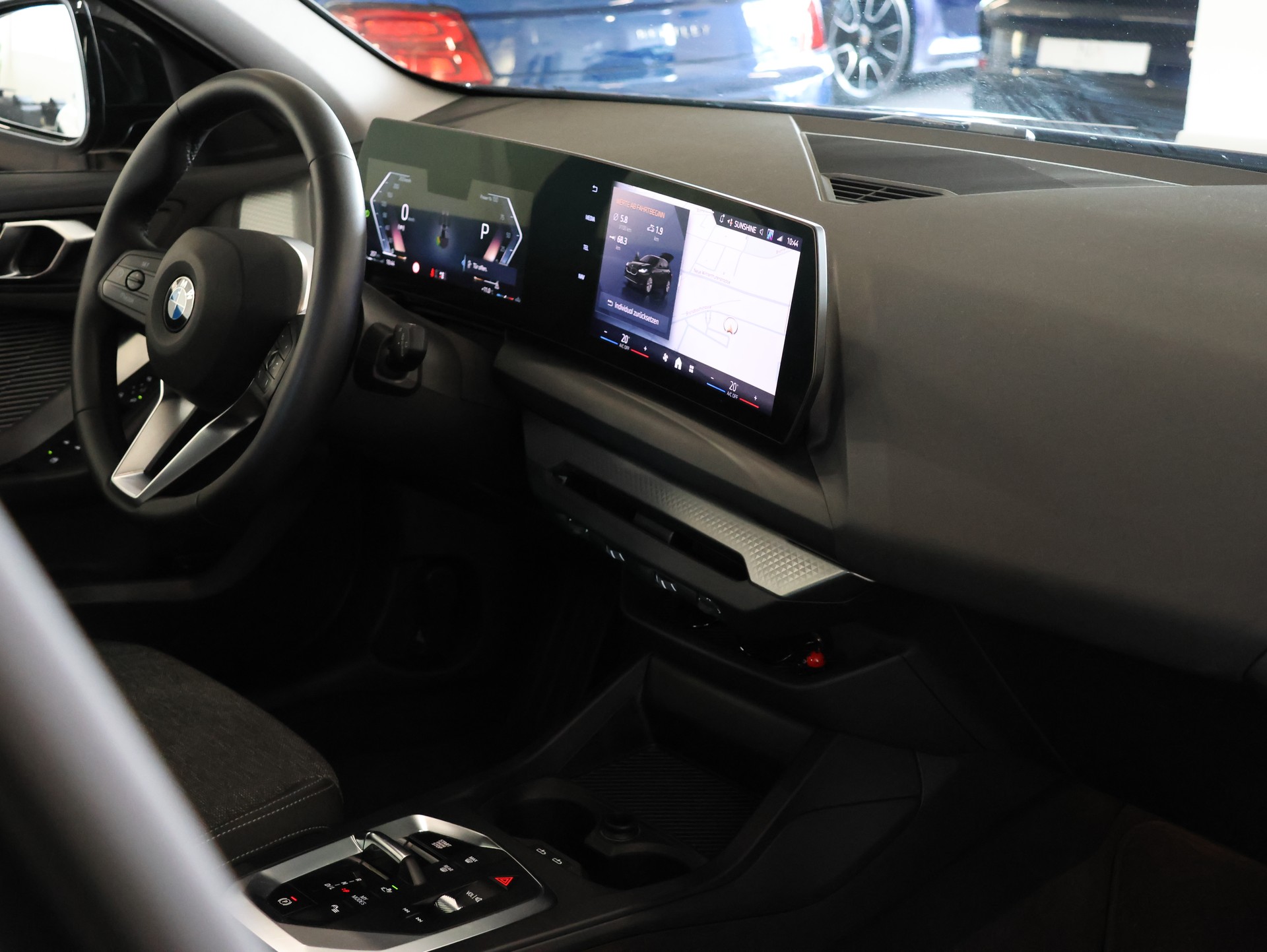 BMW 116 Steptronic M Sport *M-Packet* *Widescreen* *Parkassistent*-image-16