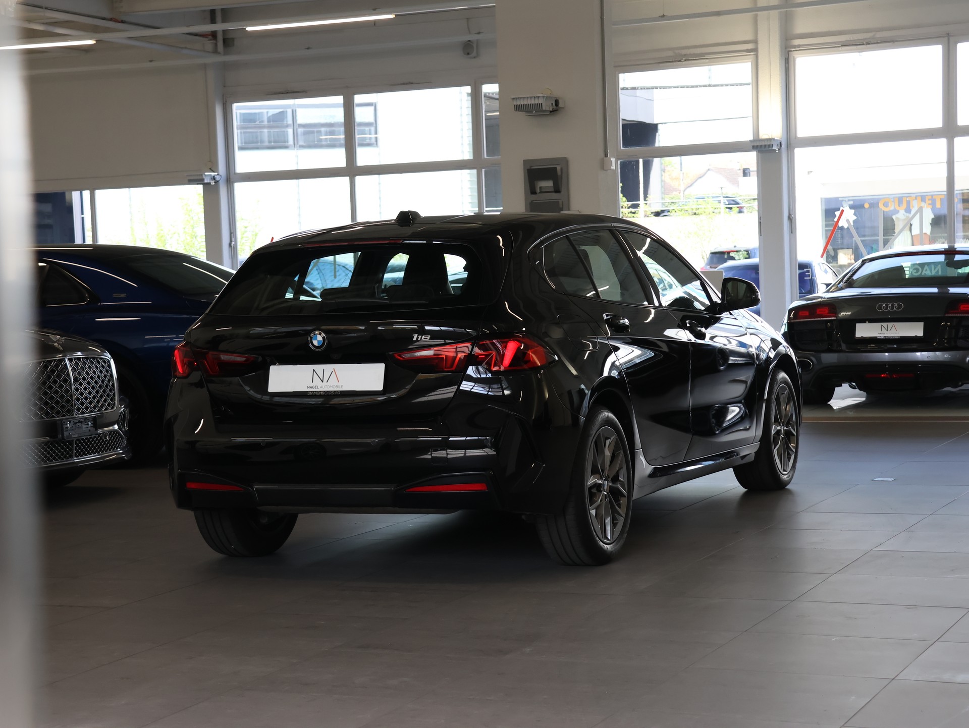 BMW 116 Steptronic M Sport *M-Packet* *Widescreen* *Parkassistent*-image-12