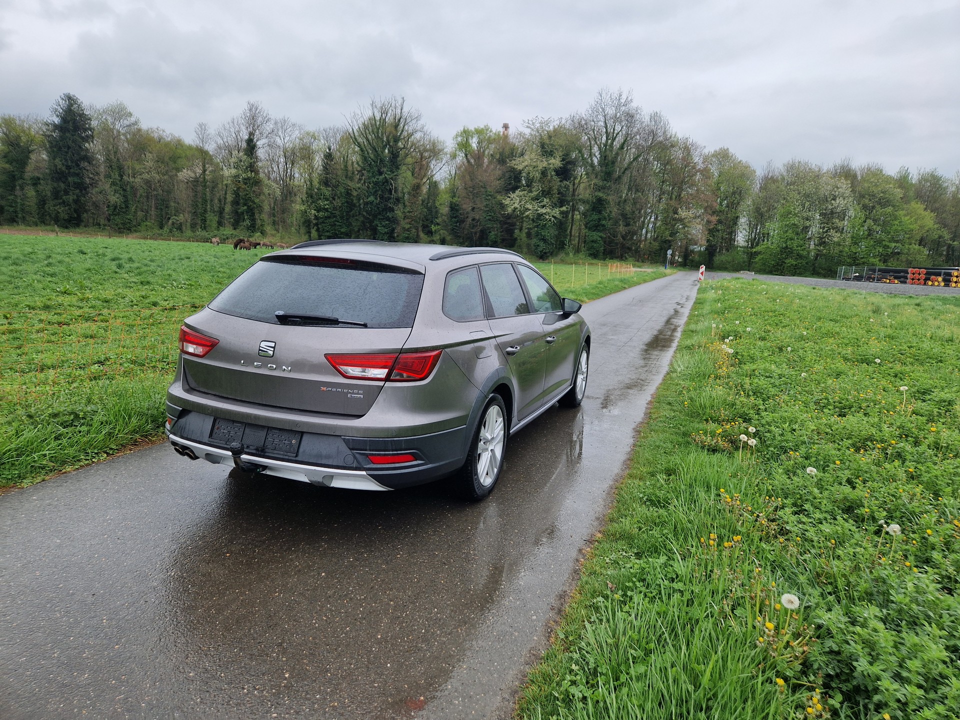 SEAT Leon ST 2.0 TDI X-Perience 4Drive DSG-image-2