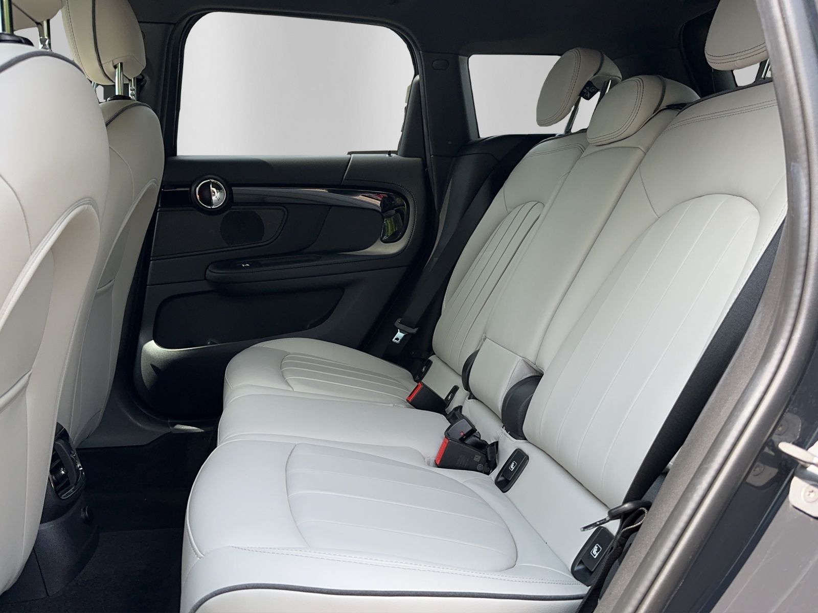 MINI Countryman Cooper SD ALL4-image-10