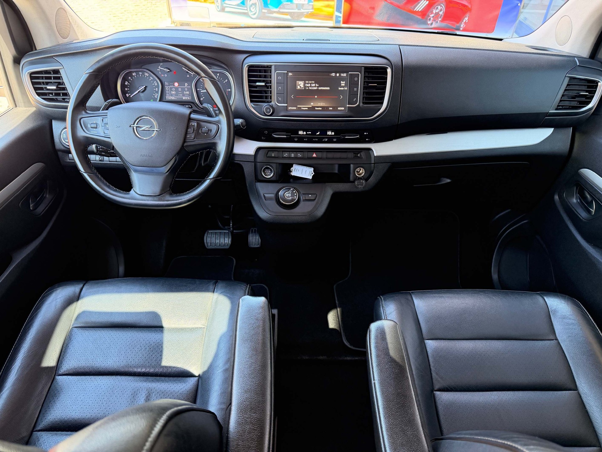OPEL Zafira Life M 2.0 CDTI 177 Black Edition 2'300kg Anhängelast-image-11
