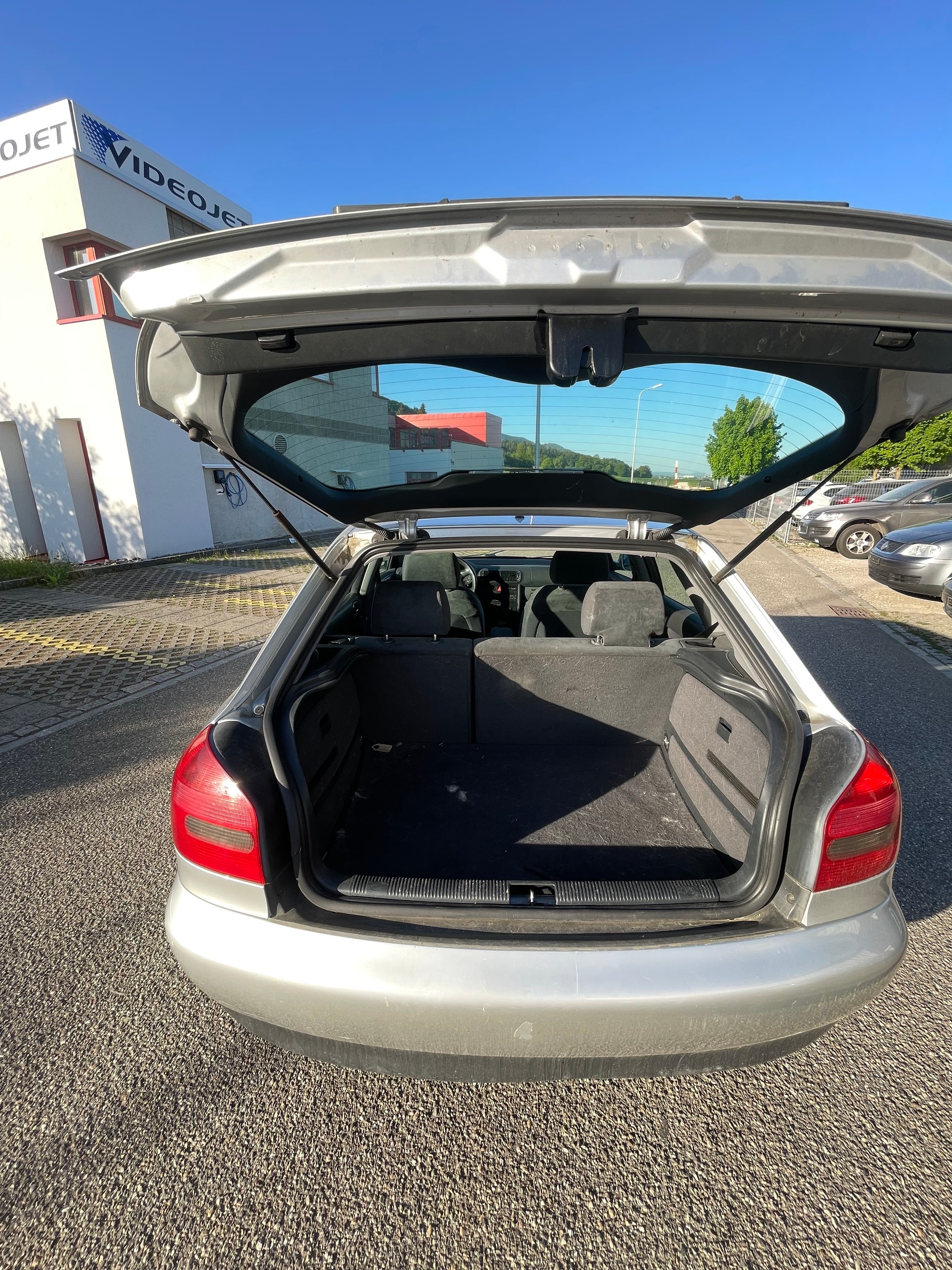 AUDI A3 1.8 T quattro Ambiente-image-8