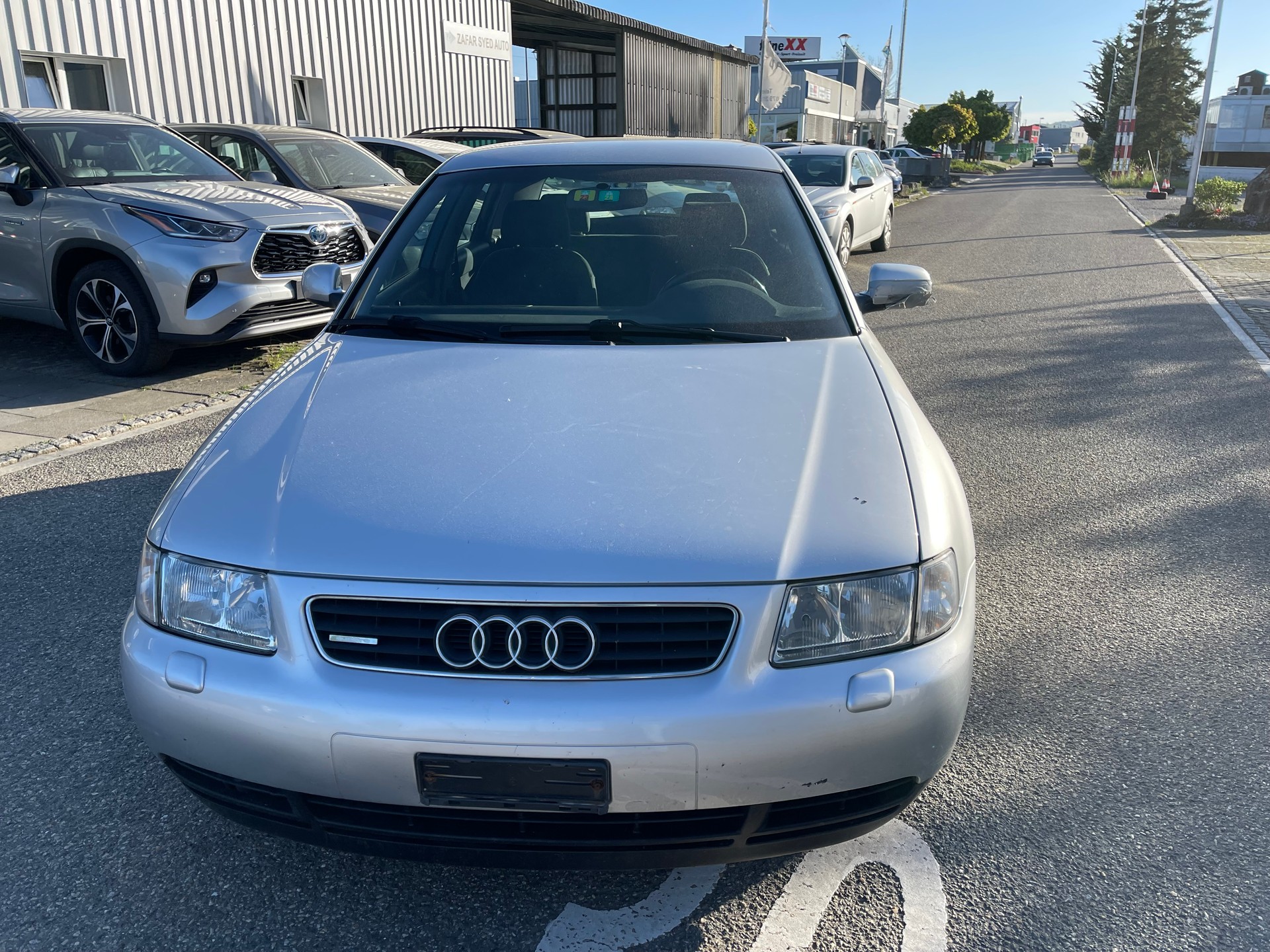 AUDI A3 1.8 T quattro Ambiente-image-1