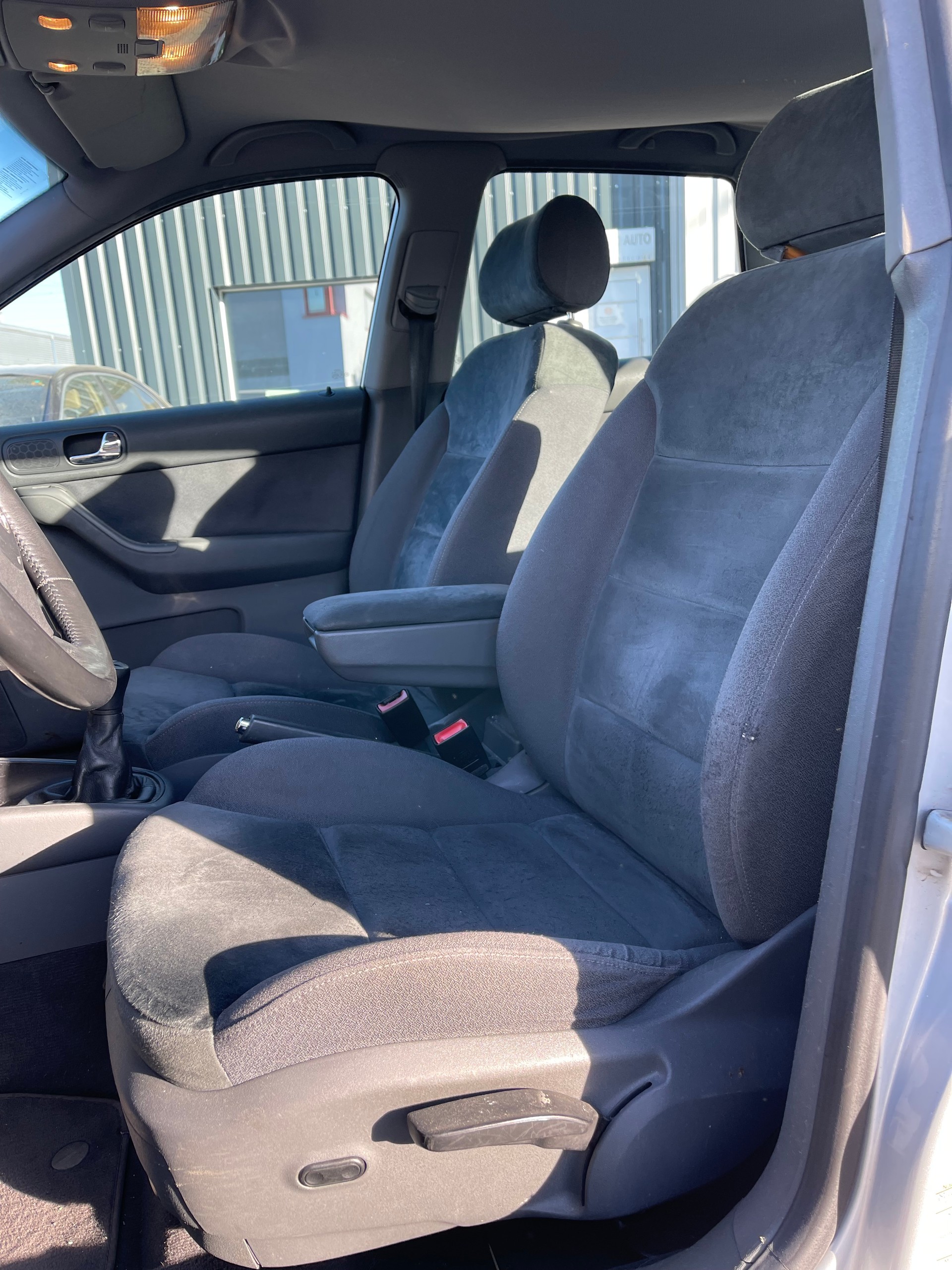 AUDI A3 1.8 T quattro Ambiente-image-10
