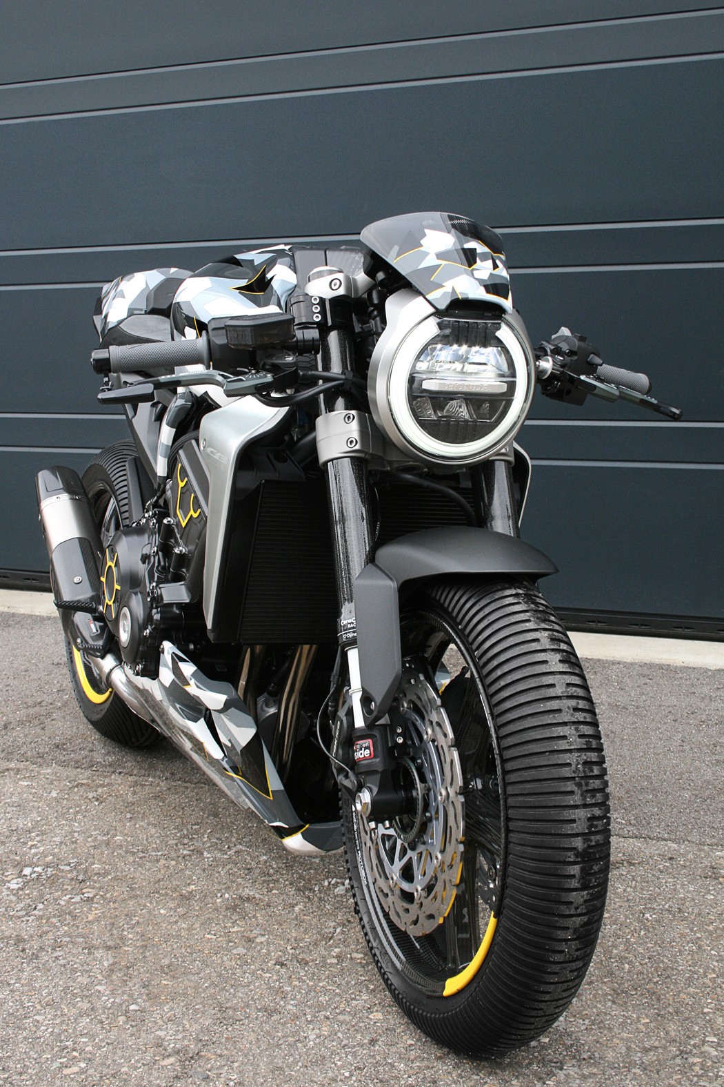 HONDA CB 1000 R ABS-showroom-element-1