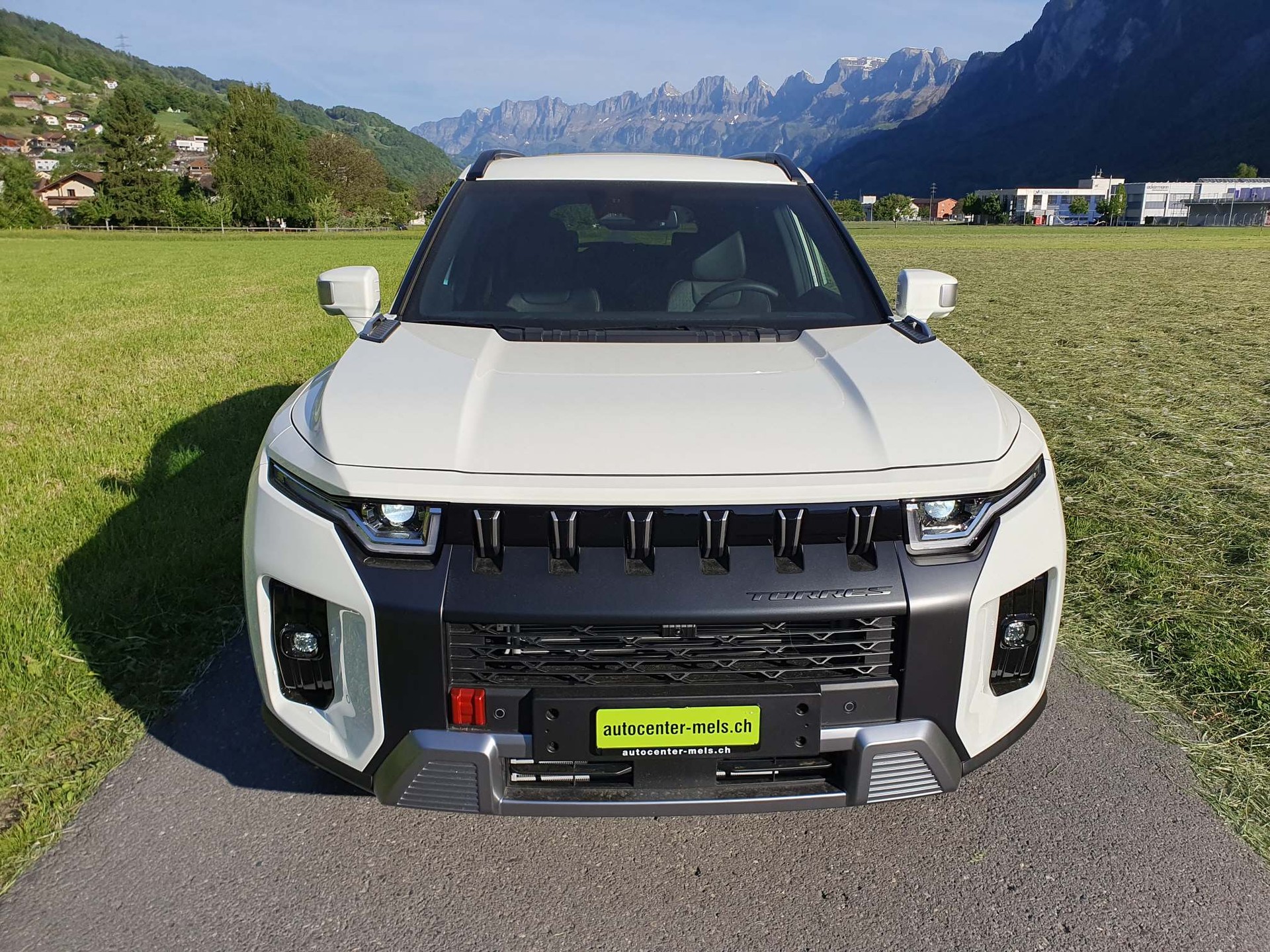 KGM-SsangYong Torres 1.5 T-Gdi Titanium Panorama 4x4-image-2
