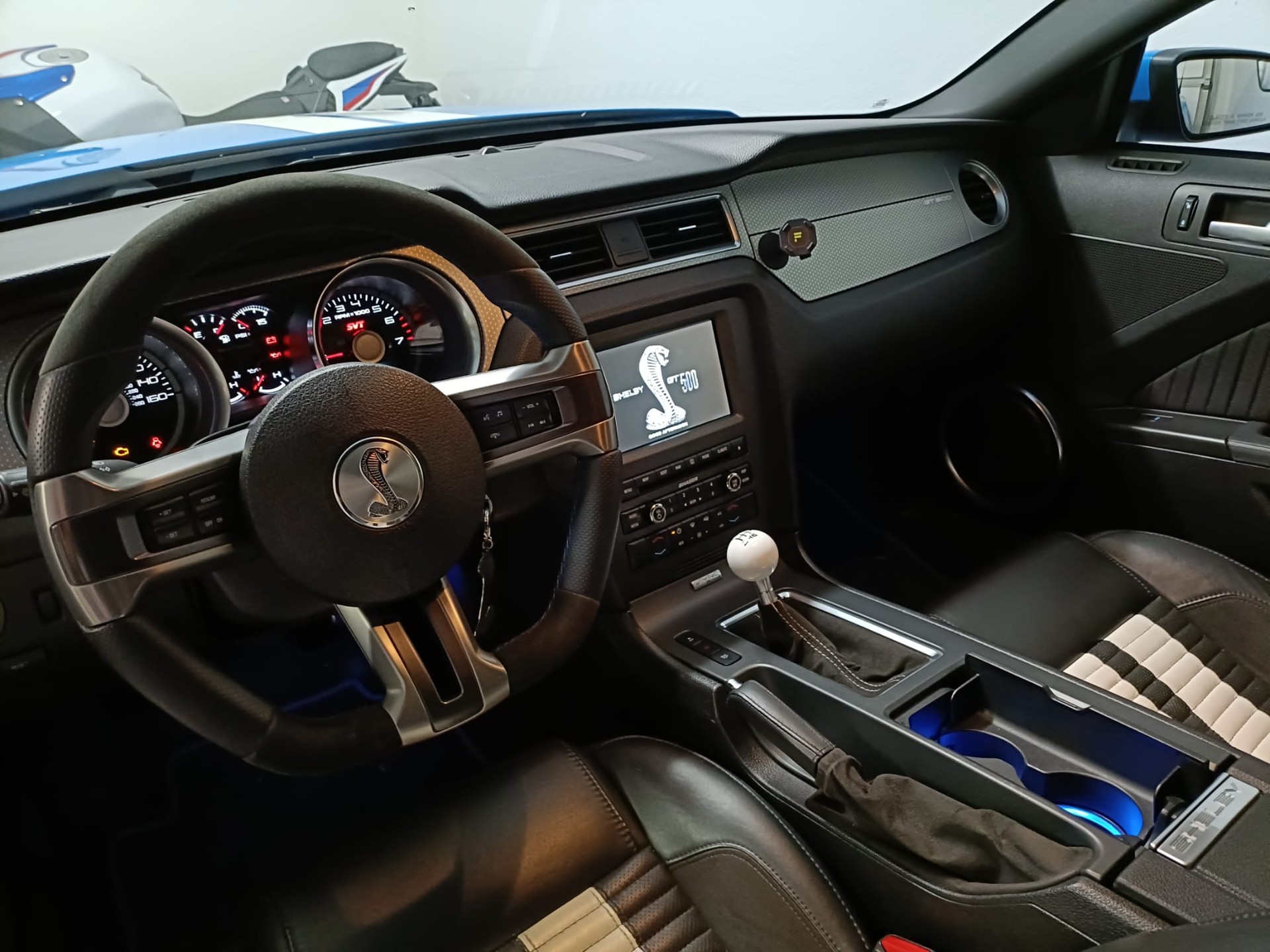 FORD Shelby GT 500-image-10