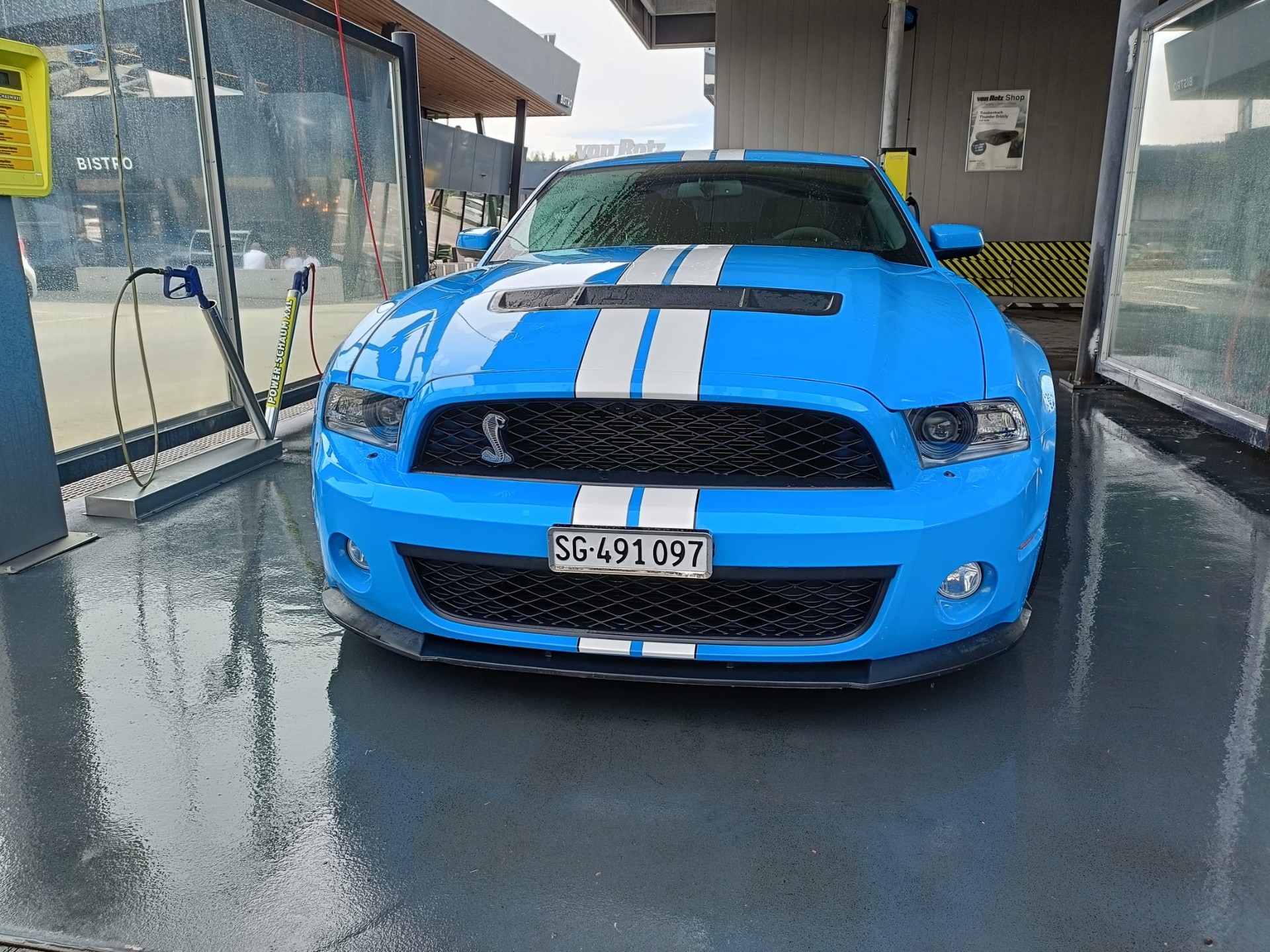 FORD Shelby GT 500-image-4