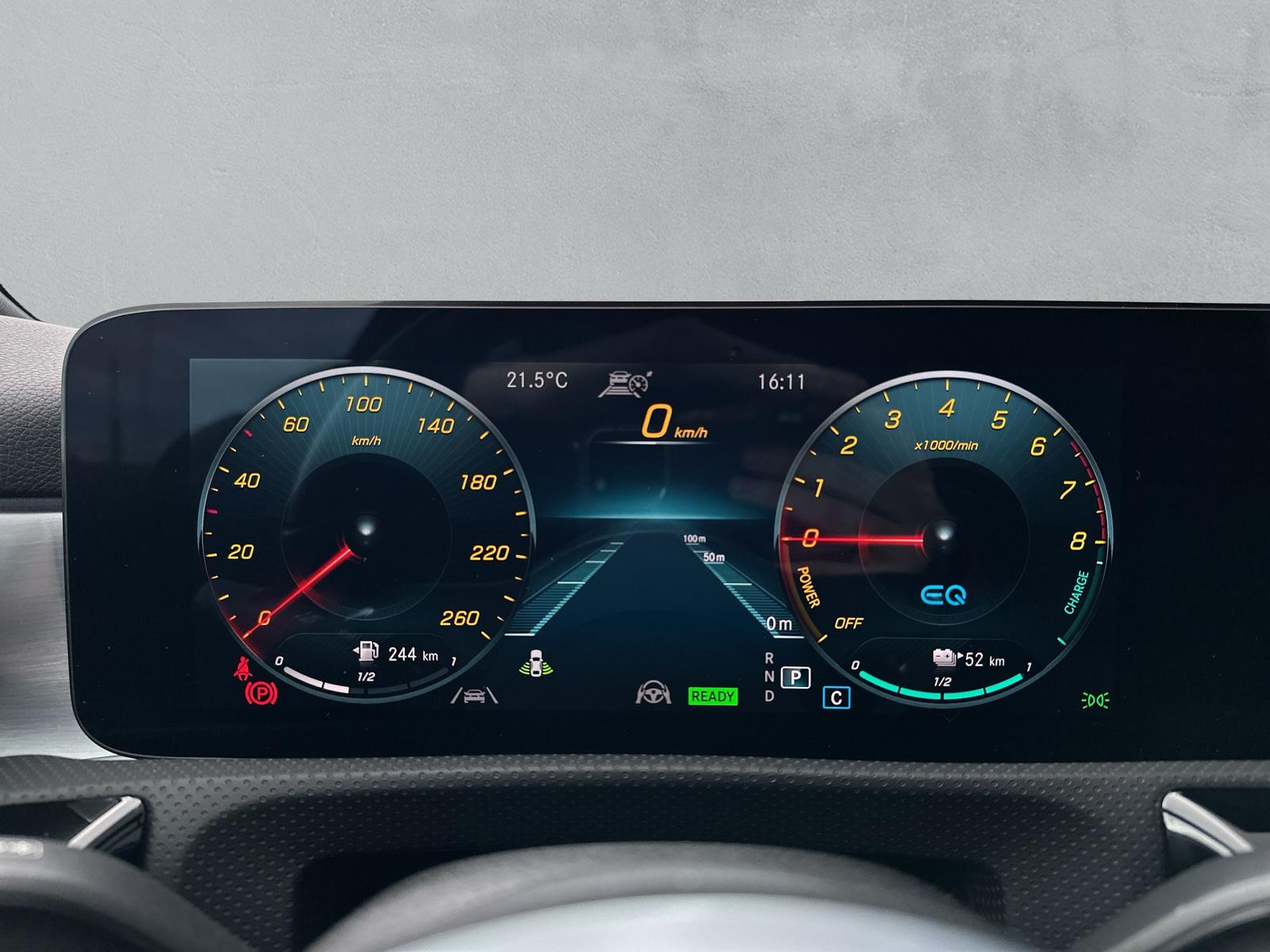MERCEDES-BENZ A 250 e AMG Line (CH)-image-19
