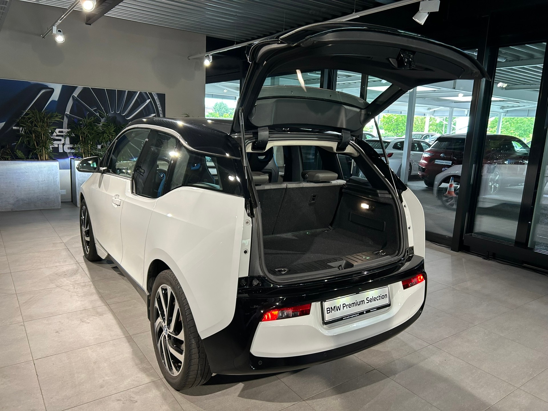 BMW i3 (120Ah)-image-19