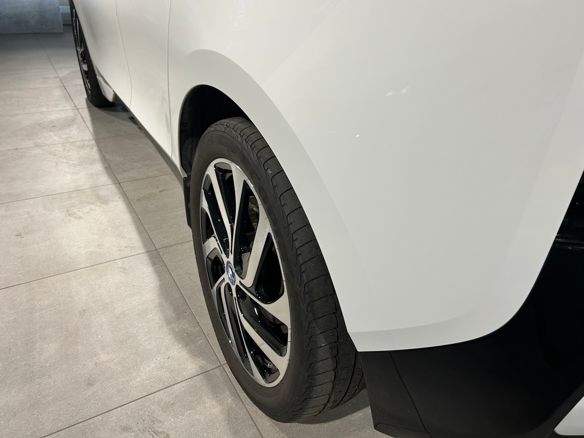 BMW i3 (120Ah)-image-22