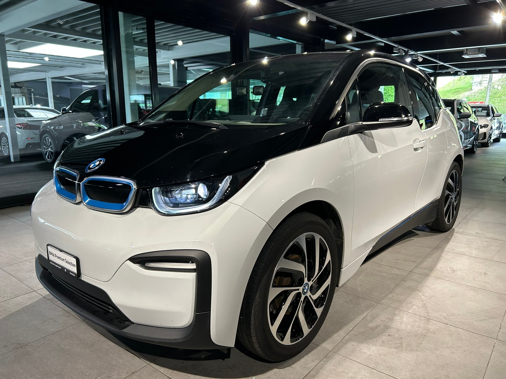 BMW i3 (120Ah)-image-9