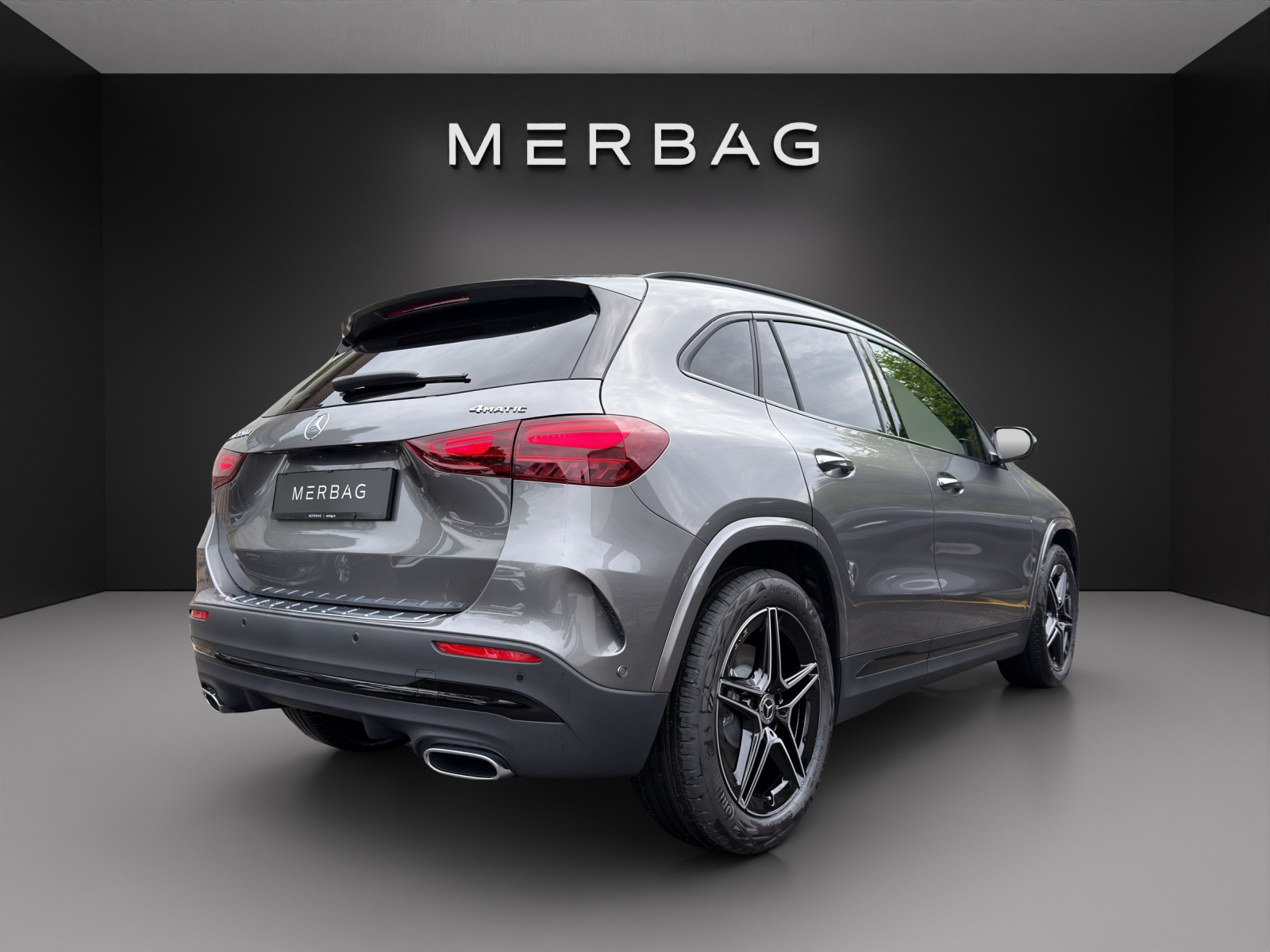 MERCEDES-BENZ GLA 220d 4Matic 8G-DCT-image-2