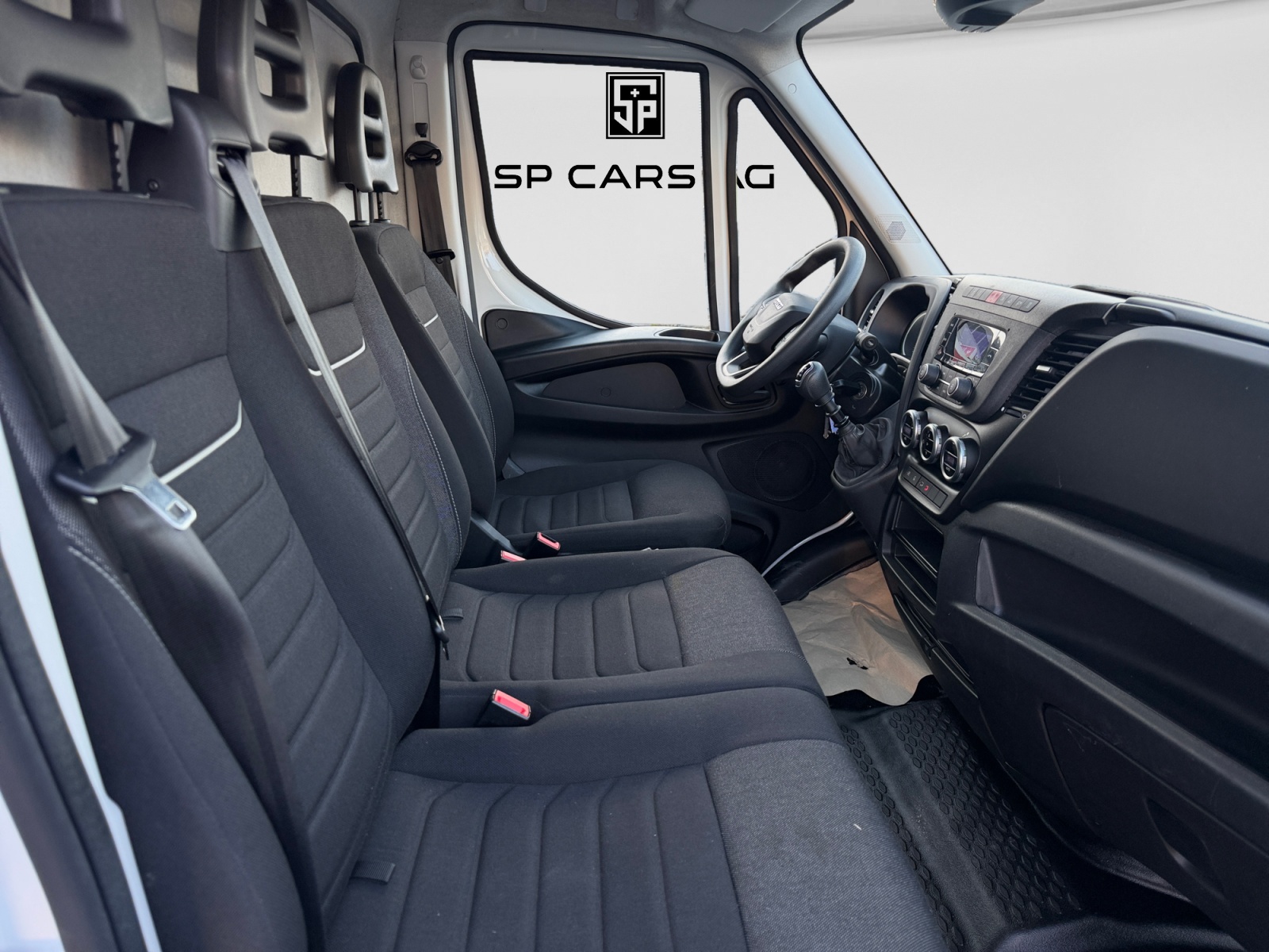 IVECO 35 C 16H-image-15