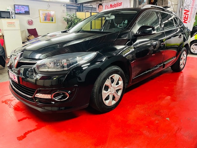RENAULT Mégane Grandtour 1.5 dCi Bose EDC-image-4
