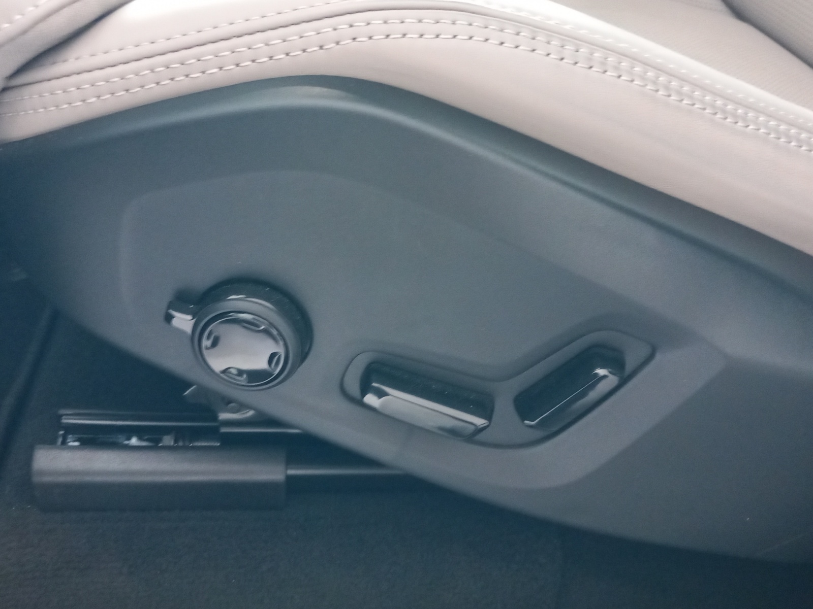 VOLVO XC90 2.0 T8 TE Ultra Dark eAWD-image-25