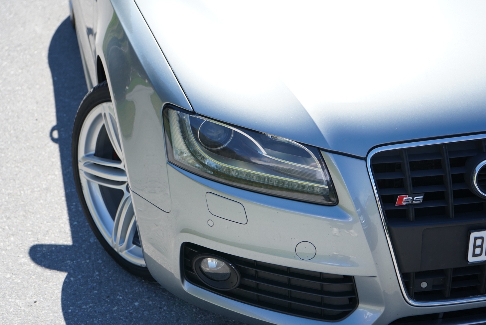 AUDI 4.2 V8 FSI quattro T-Tronic-image-1