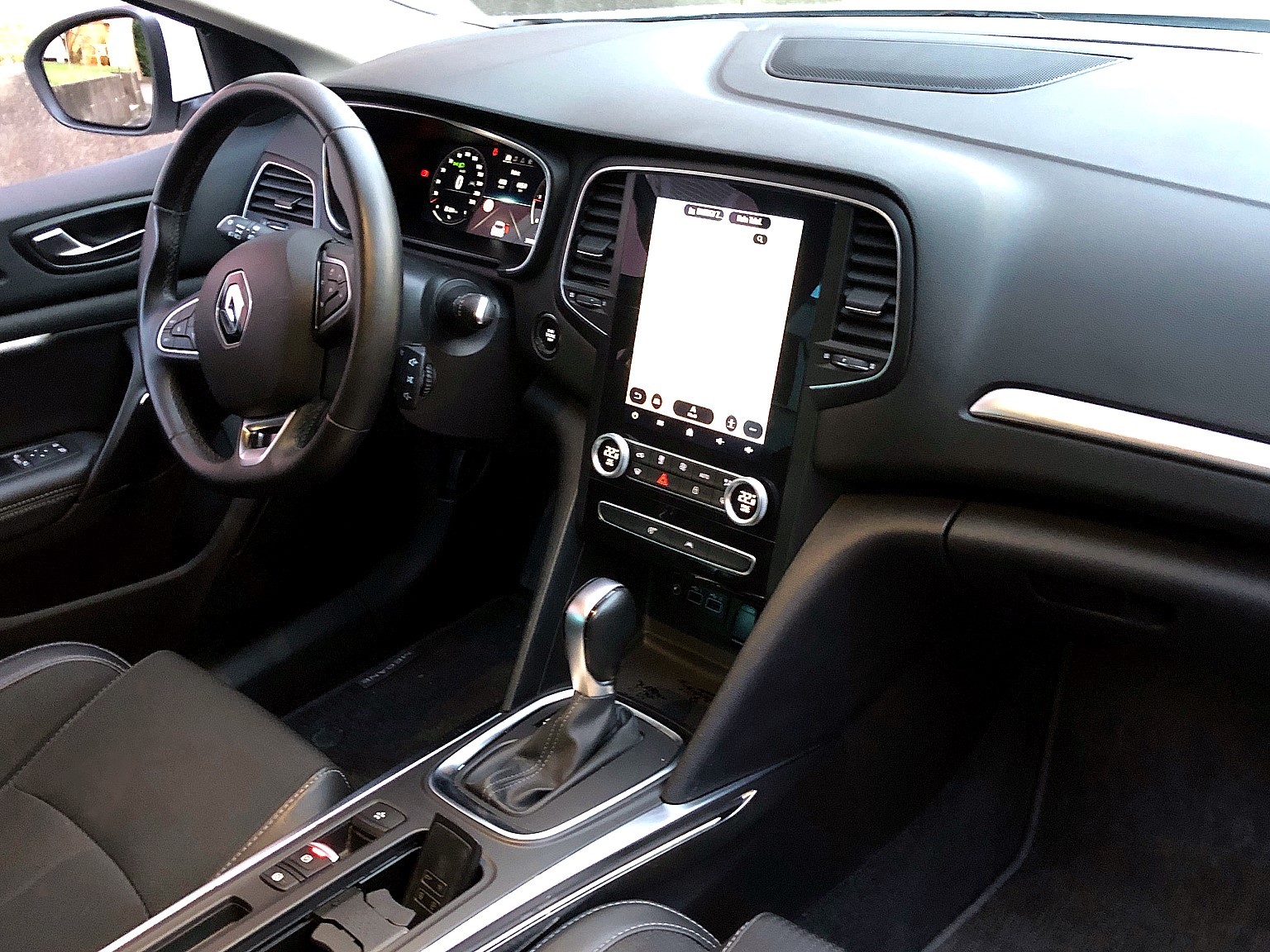 RENAULT Mégane 1.5 dCi Techno-image-4