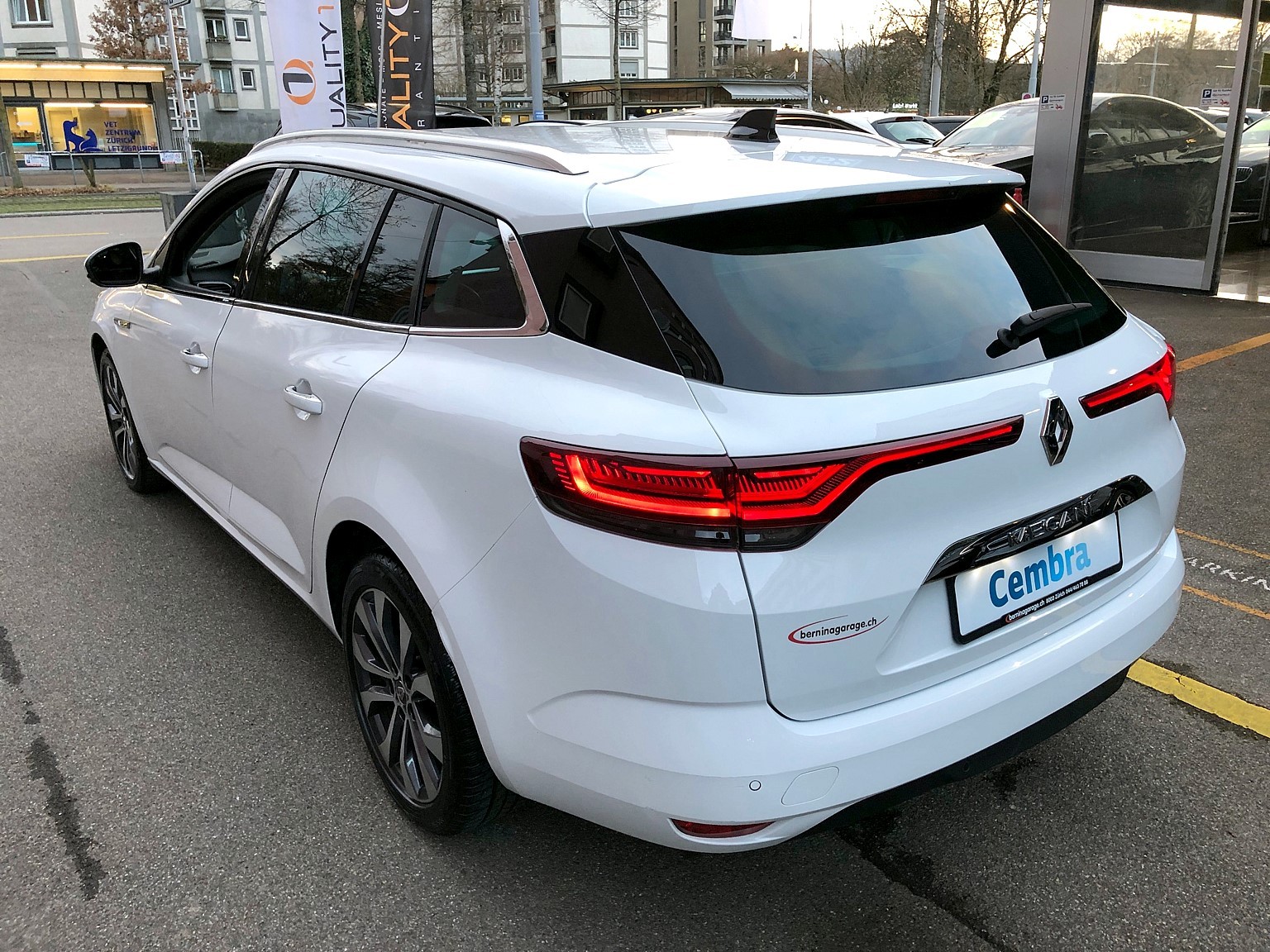 RENAULT Mégane 1.5 dCi Techno-showroom-element-3