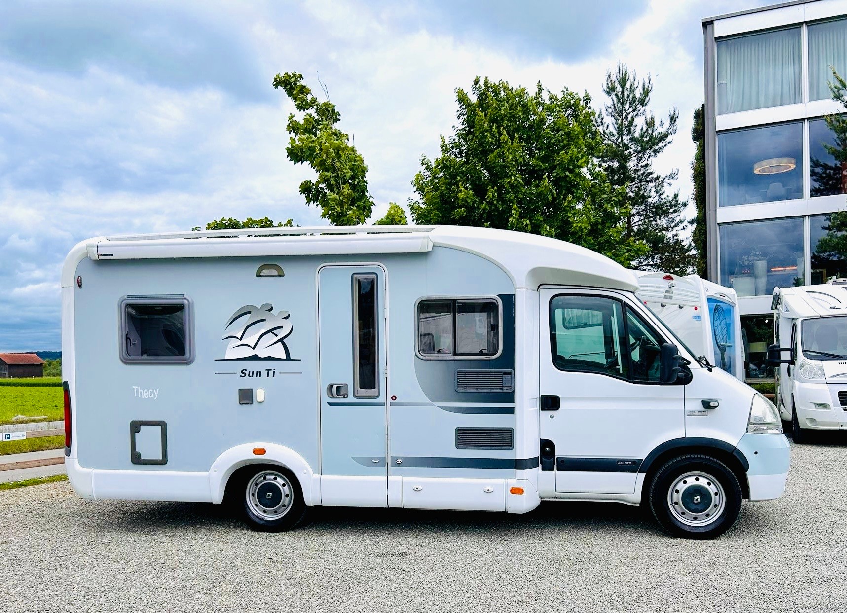 RENAULT 2.5TDCi 125PS Knaus SKY ***5.99Meter/6-Reiseplätze/64000KM***-showroom-element-1