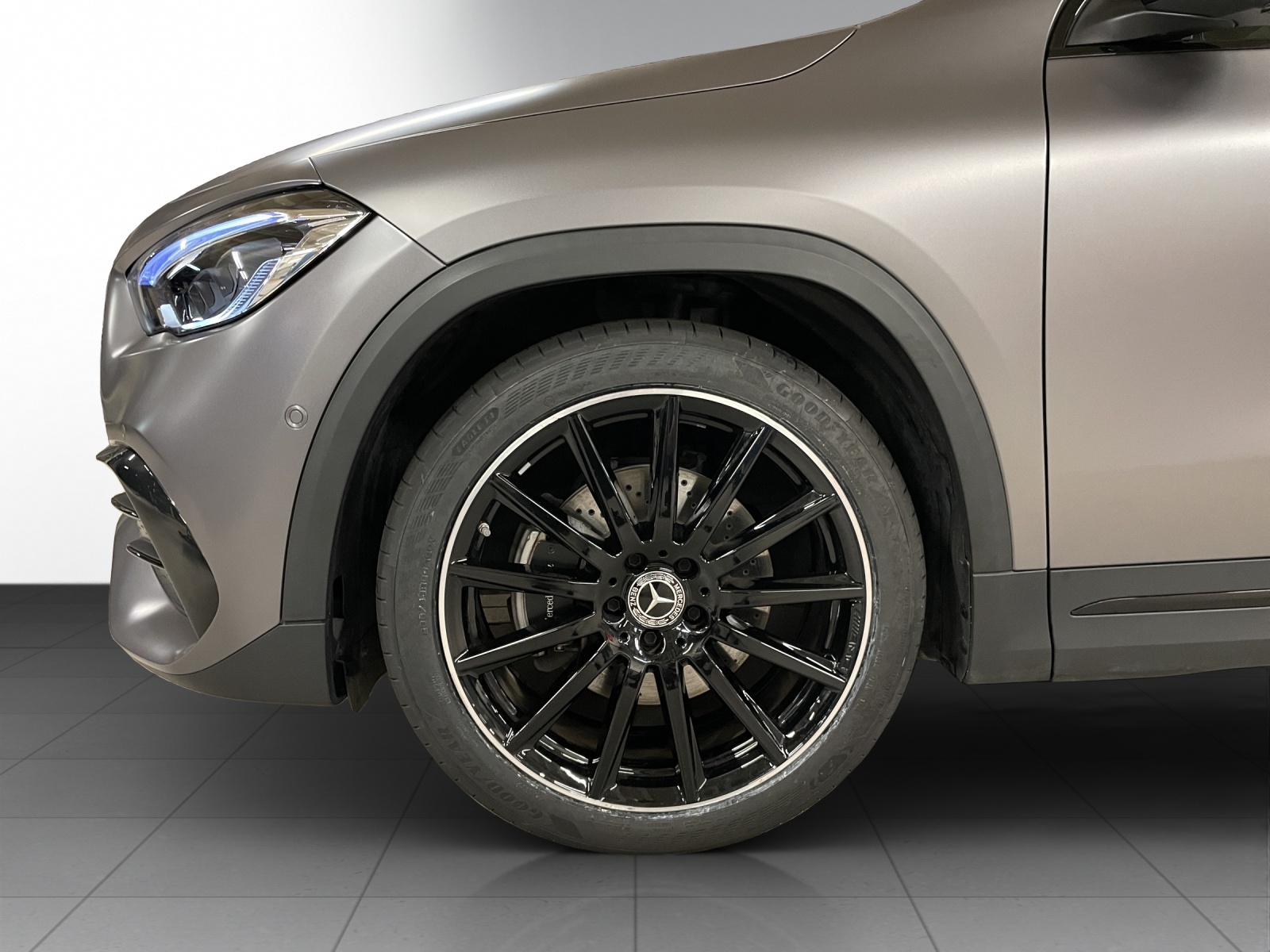 Image MERCEDES-BENZ GLA-200 GLA 200 4M AMG Line 8G-D