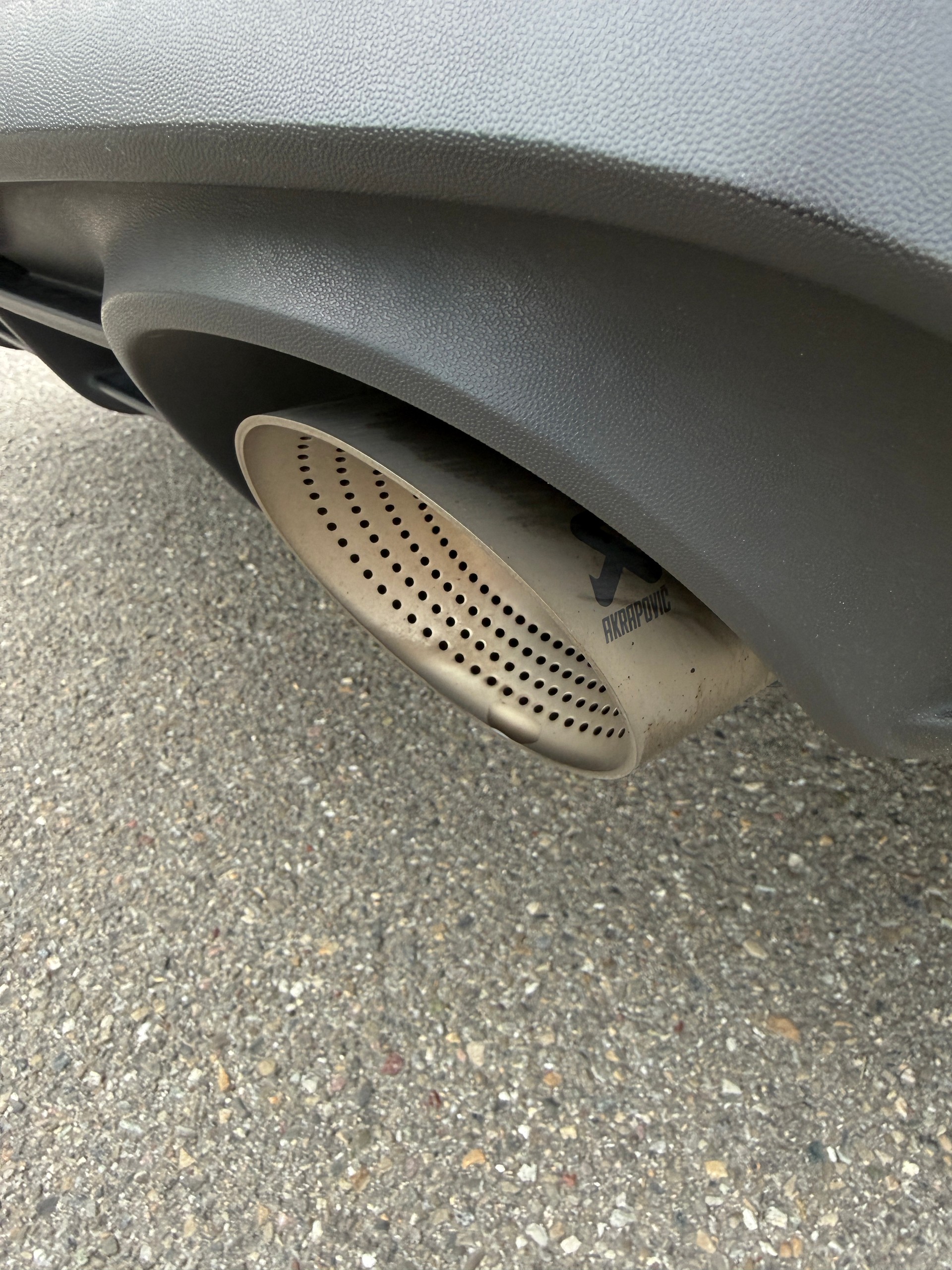 VW GOLF 2.0 TSI GTI CLUBSPORT 45 DSG*AKRAPOVIC*8FACH BEREIFT*-image-5