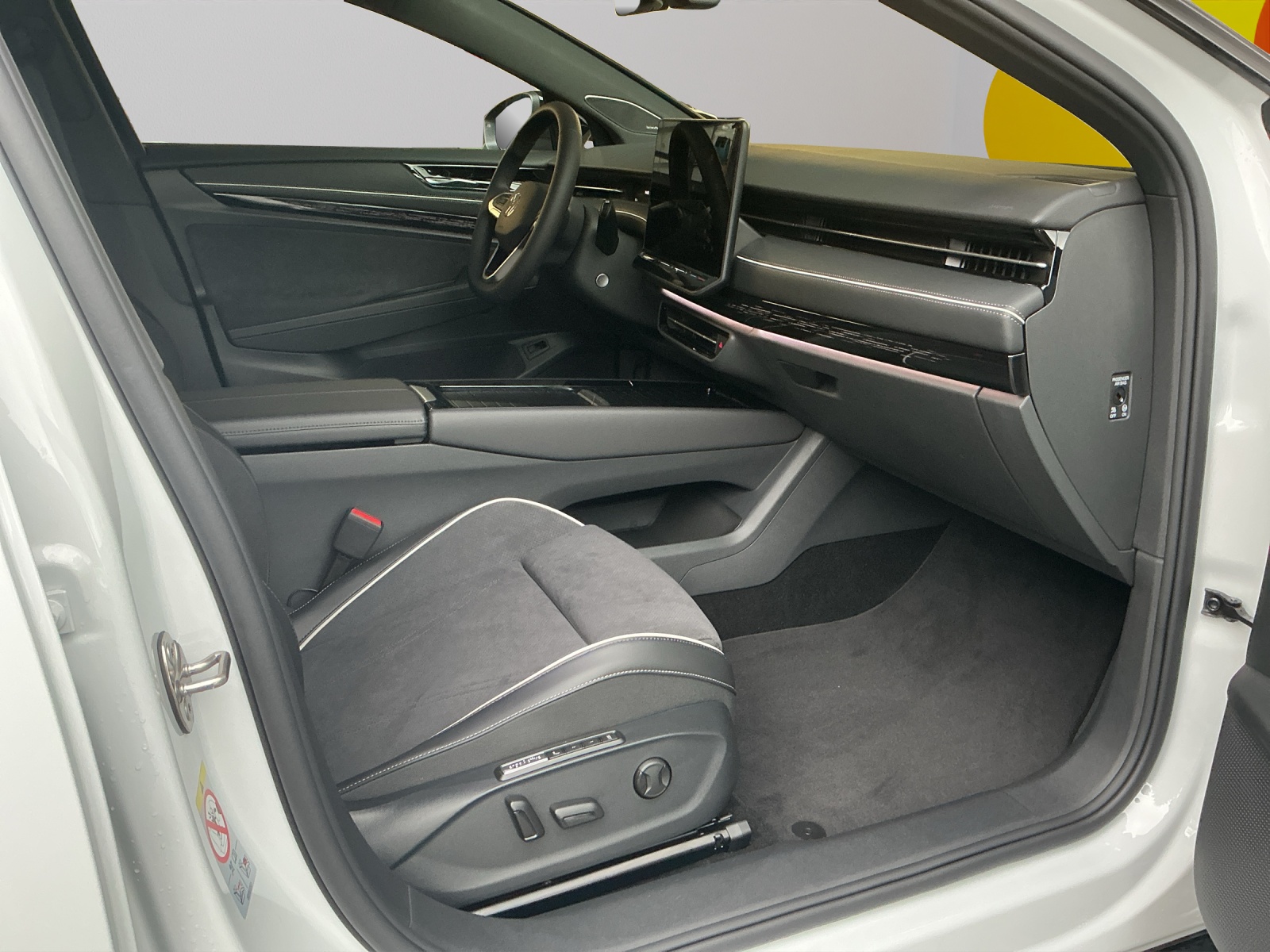 VW ID.7 Tourer Pro S 86 kWh Pro S United-image-10