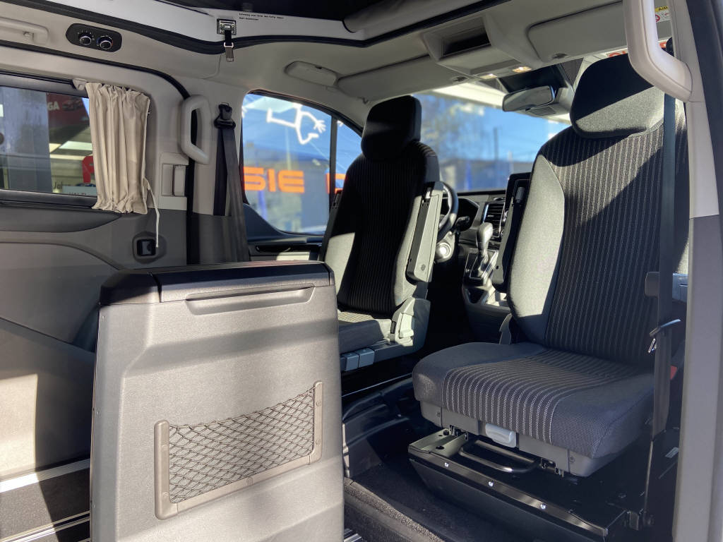 FORD Tourneo Custom 320 L1 2.0 185 Sport-image-5