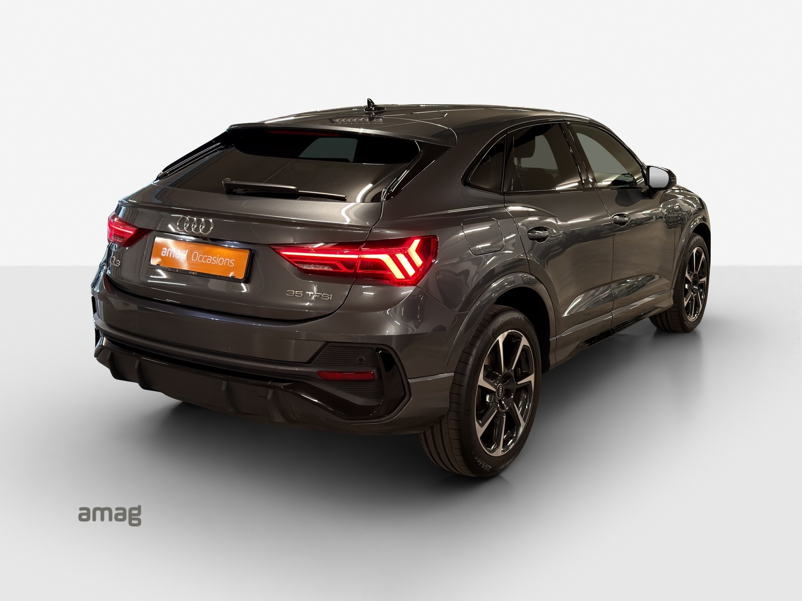 AUDI Q3 Sportback 35 TFSI S line Attraction S-tronic-image-4