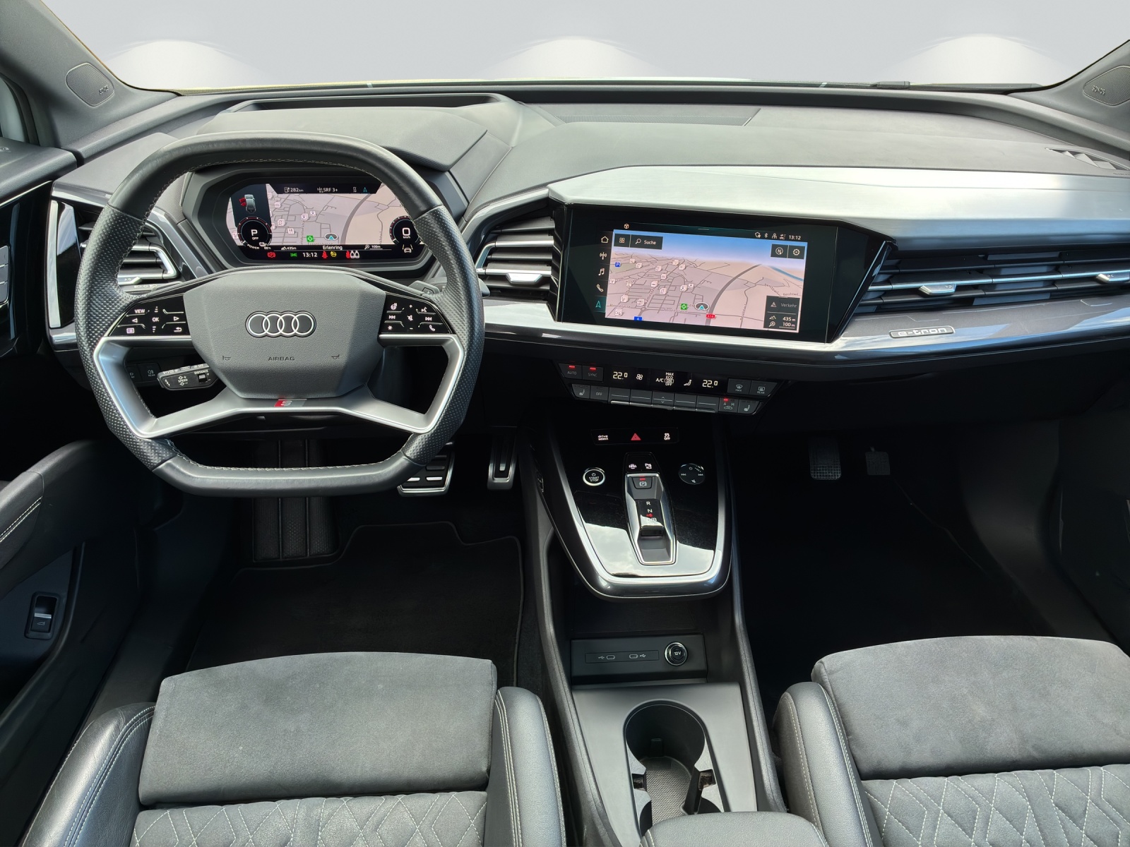 AUDI Q4 e-tron 50 quattro-image-6
