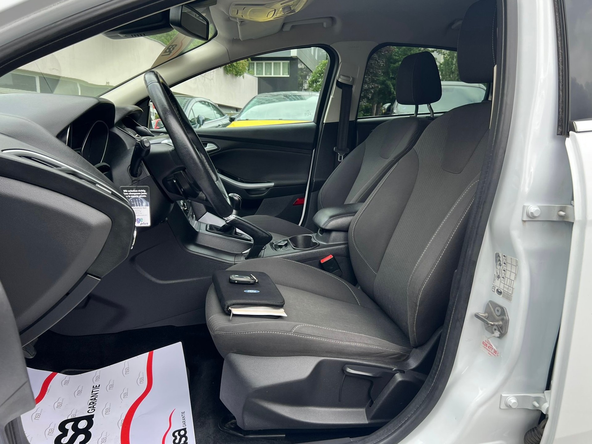 FORD Focus 1.6 SCTi Titanium-image-6