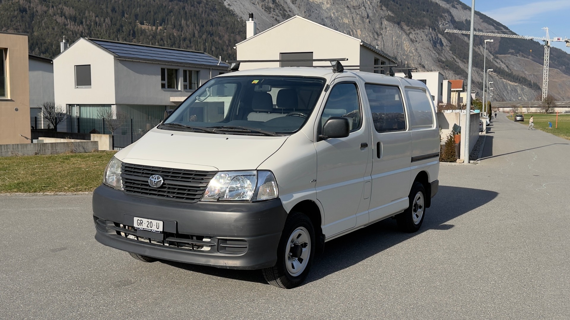 TOYOTA Hiace D-4D Van 4WD SWB-image-0