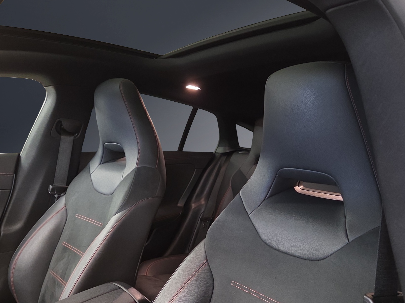 MERCEDES-BENZ CLA SB 250 AMG Line 4M 7G-image-7