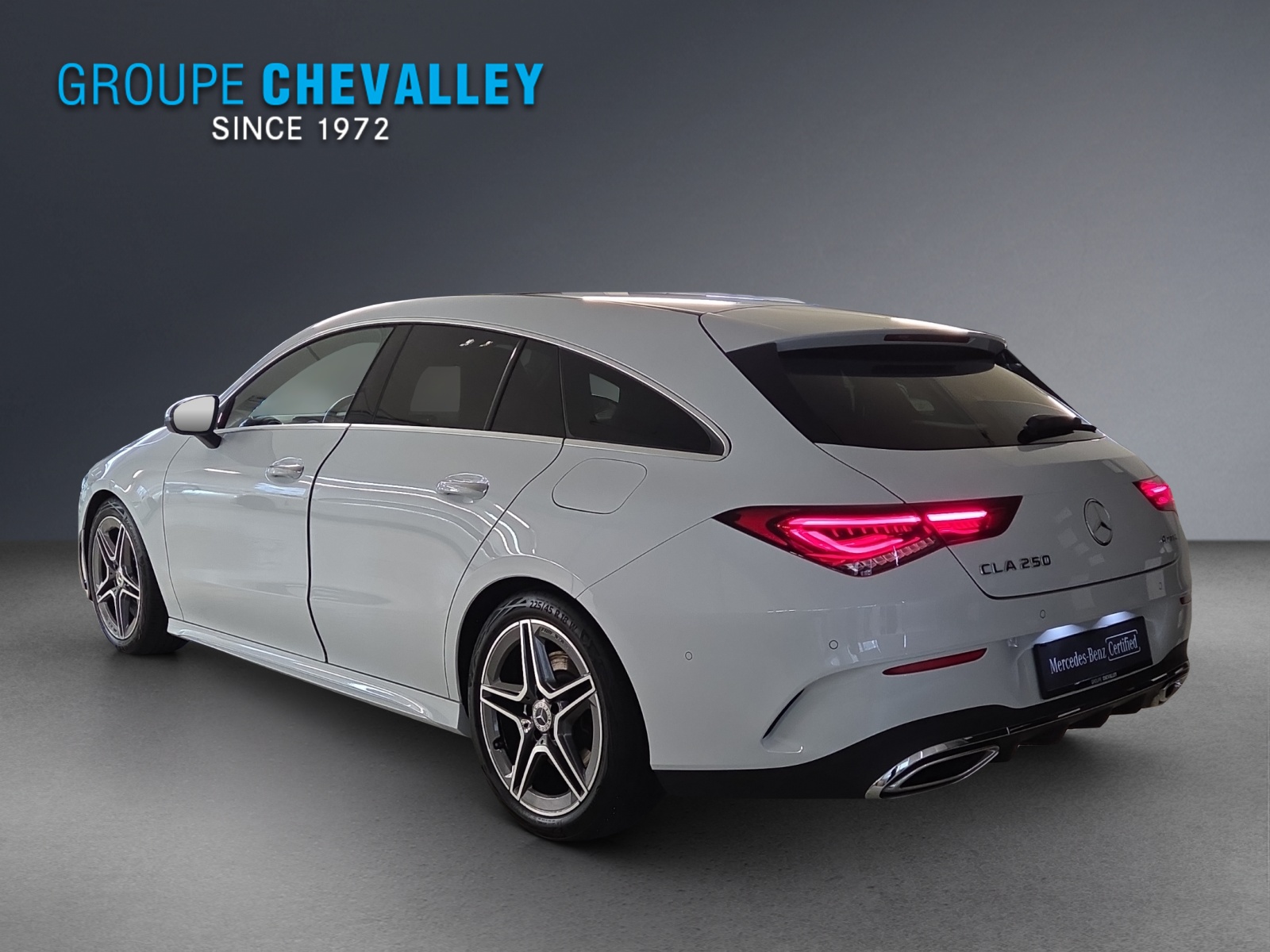 MERCEDES-BENZ CLA SB 250 AMG Line 4M 7G-showroom-element-3