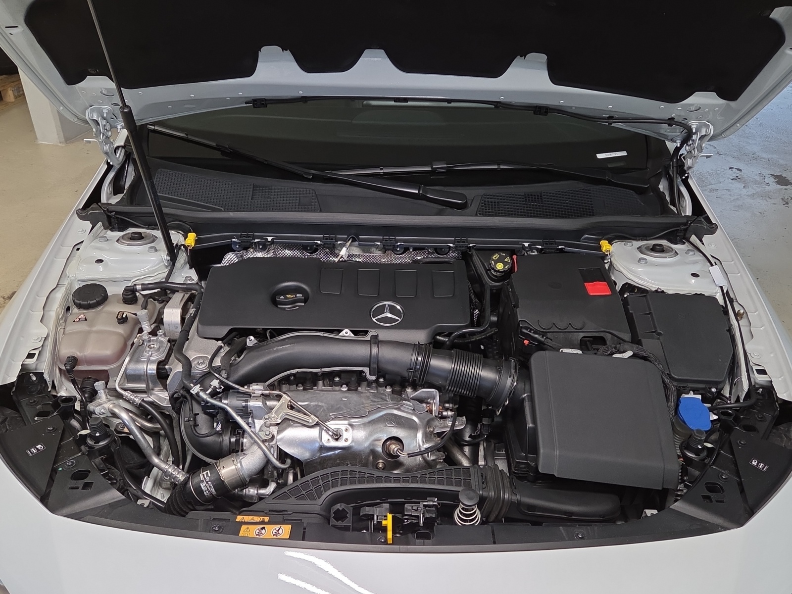 MERCEDES-BENZ CLA SB 250 AMG Line 4M 7G-image-20