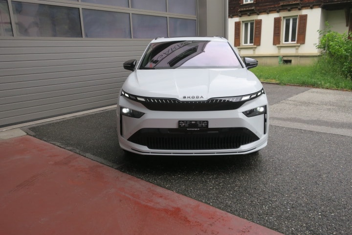 SKODA Enyaq 85x Sportline 4x4-image-1