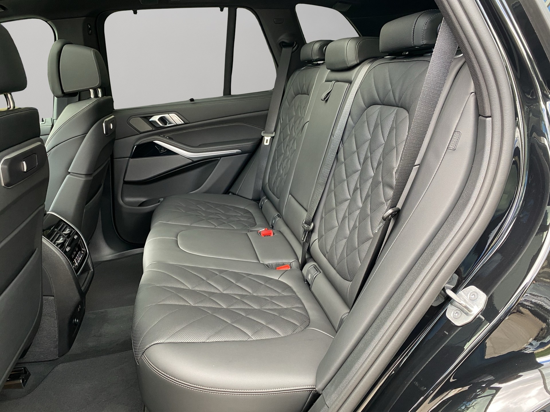 BMW X5 xDrive 48V 30d M Sport Steptronic-image-17