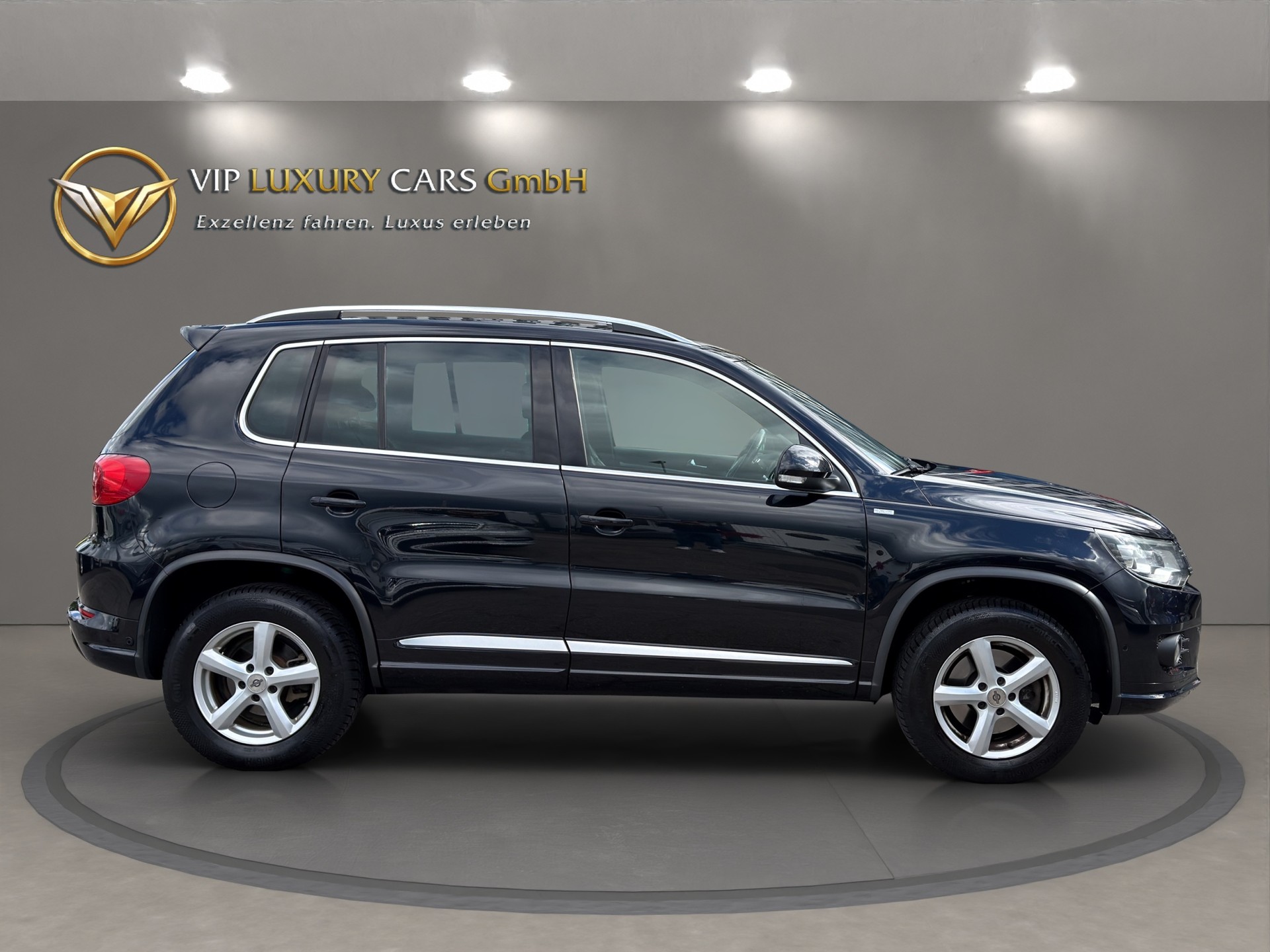 VW Tiguan 2.0 TSI Cup R-Line 4Motion DSG-image-17