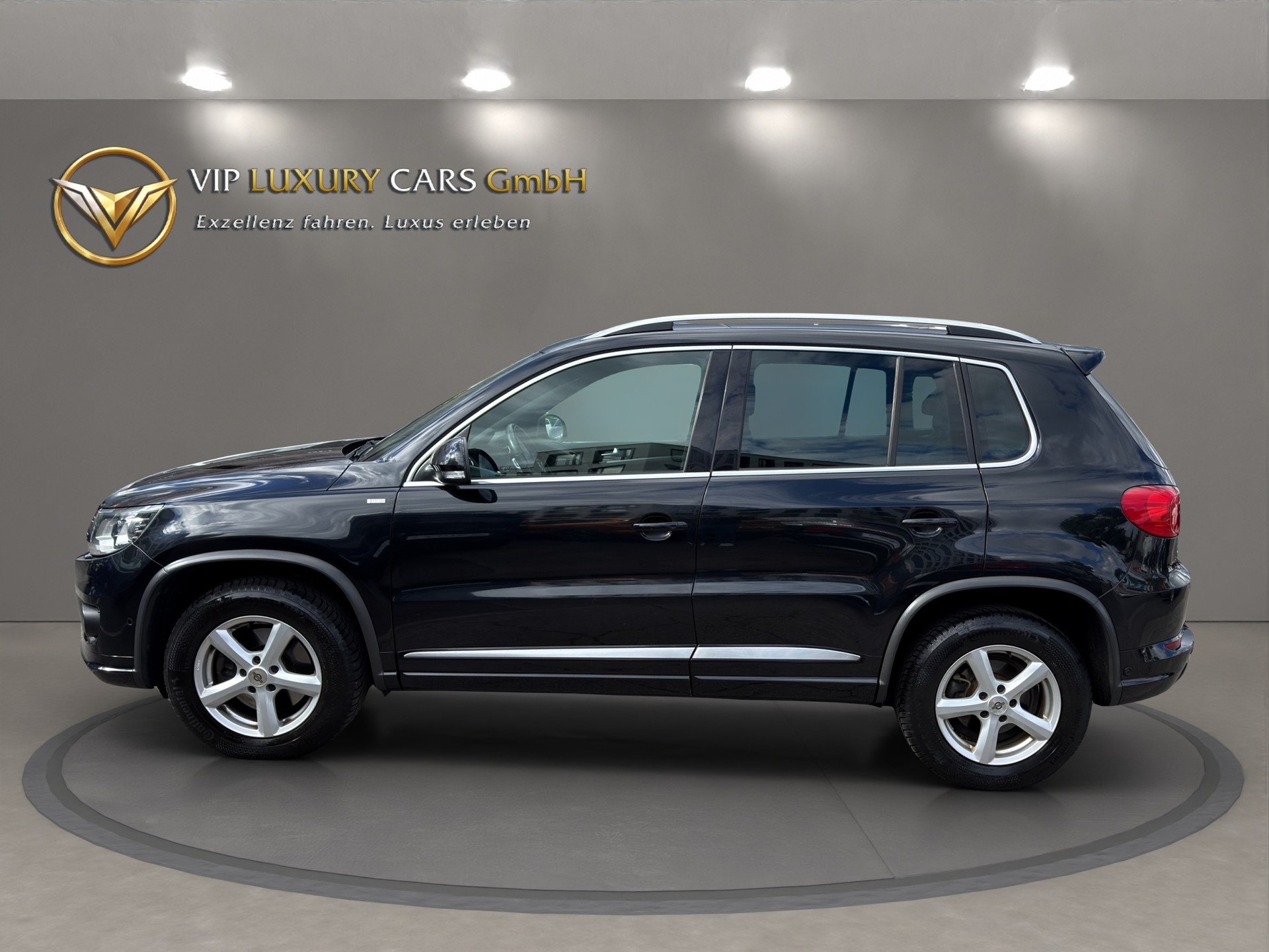 VW Tiguan 2.0 TSI Cup R-Line 4Motion DSG-image-5