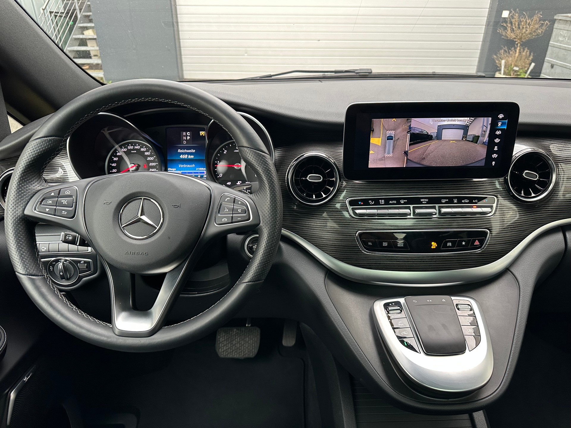 MERCEDES-BENZ V 300 d lang Avantgarde 9G-Tronic-image-5