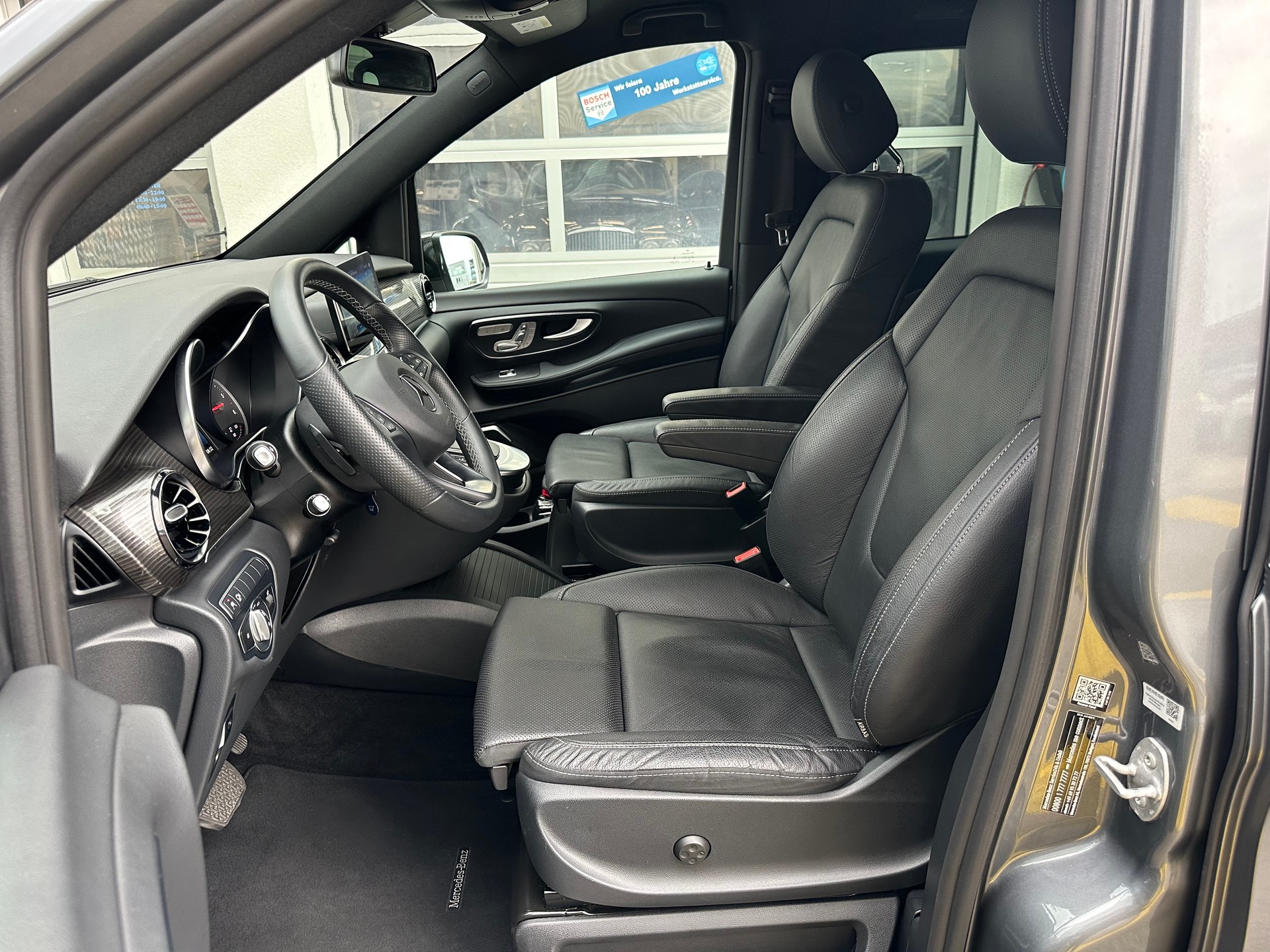 MERCEDES-BENZ V 300 d lang Avantgarde 9G-Tronic-image-7