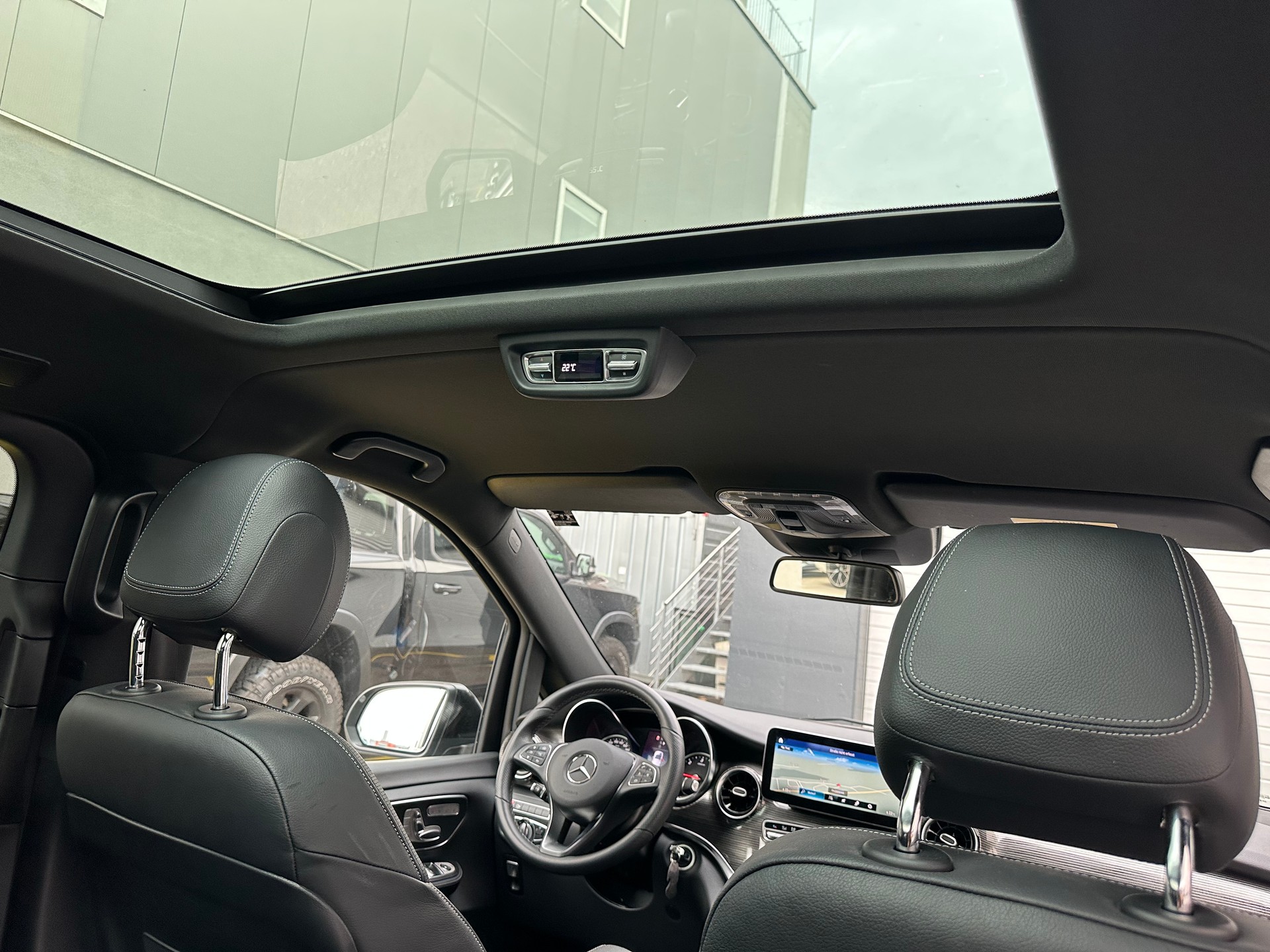 MERCEDES-BENZ V 300 d lang Avantgarde 9G-Tronic-image-13