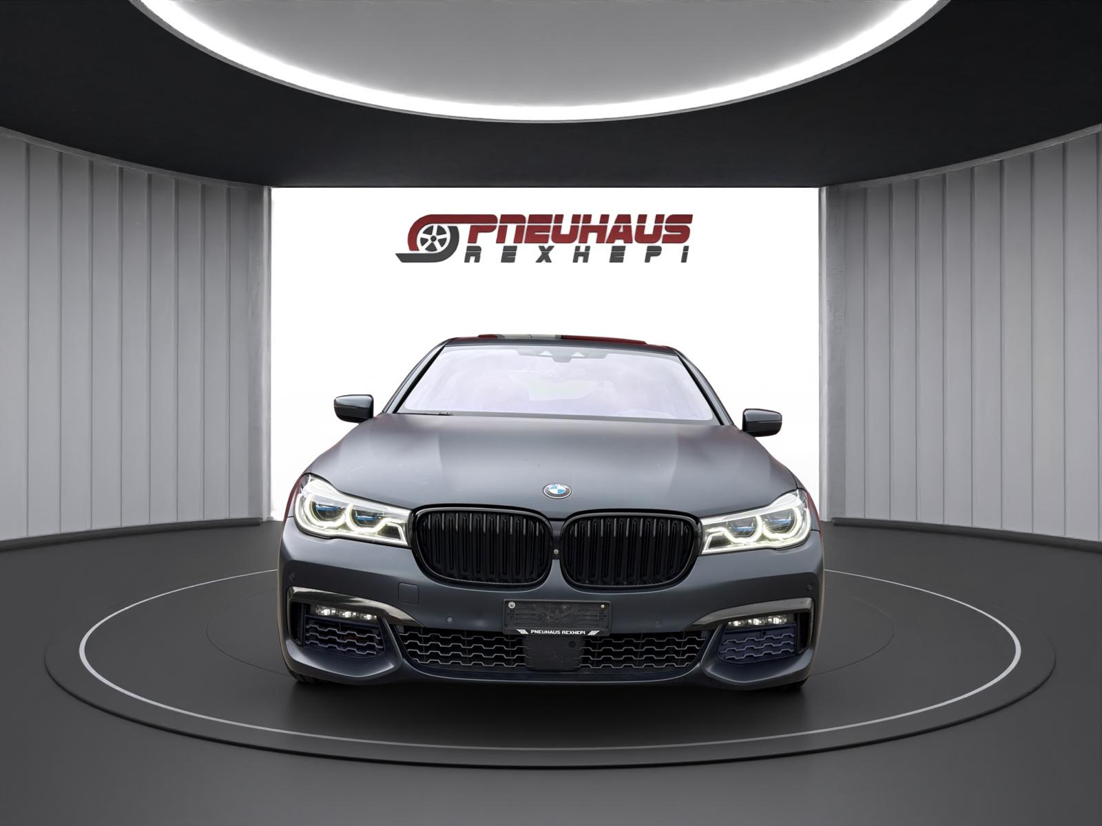 BMW 750i xDrive Steptronic-image-1